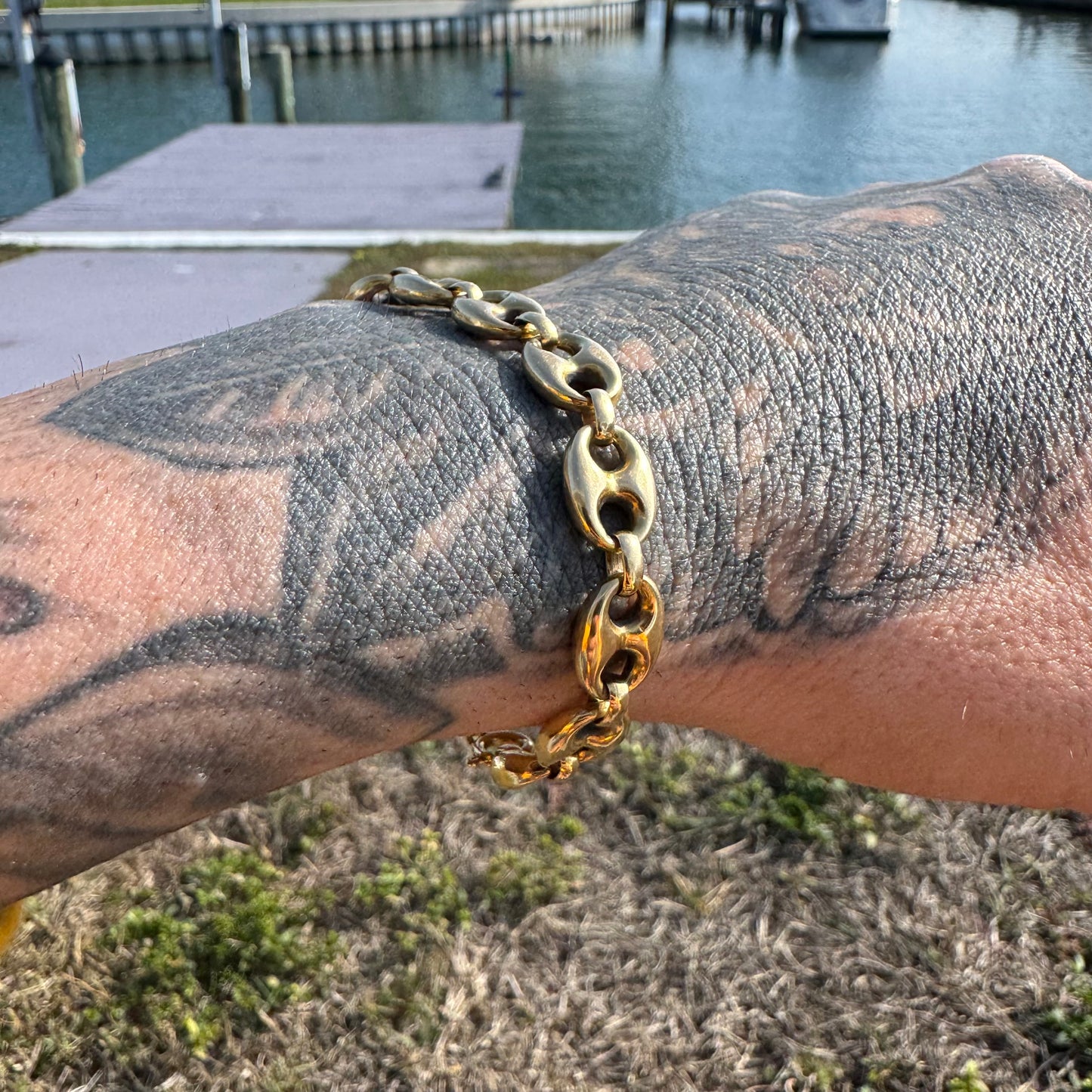 Vintage 18k Yellow Gold Chunky Puffed Mariner Link Bracelet (7”)