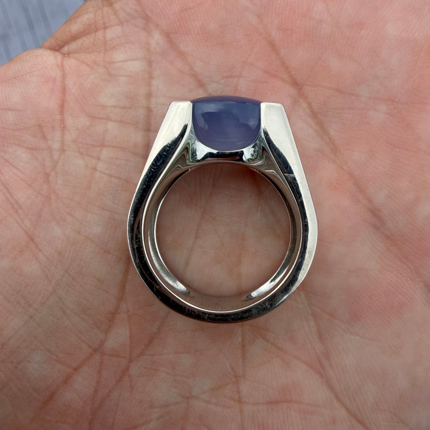1999 Cartier Solid 18k White Gold Tankissme Chalcedony Ring (8)