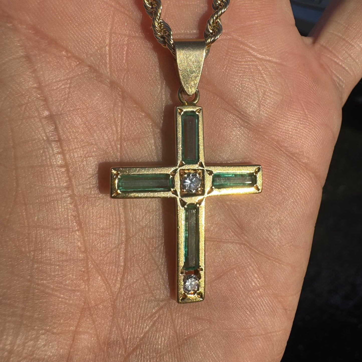 Vintage Solid 14k Yellow Gold 2.65ctw Natural Columbian Emerald And Diamond Cross Pendant