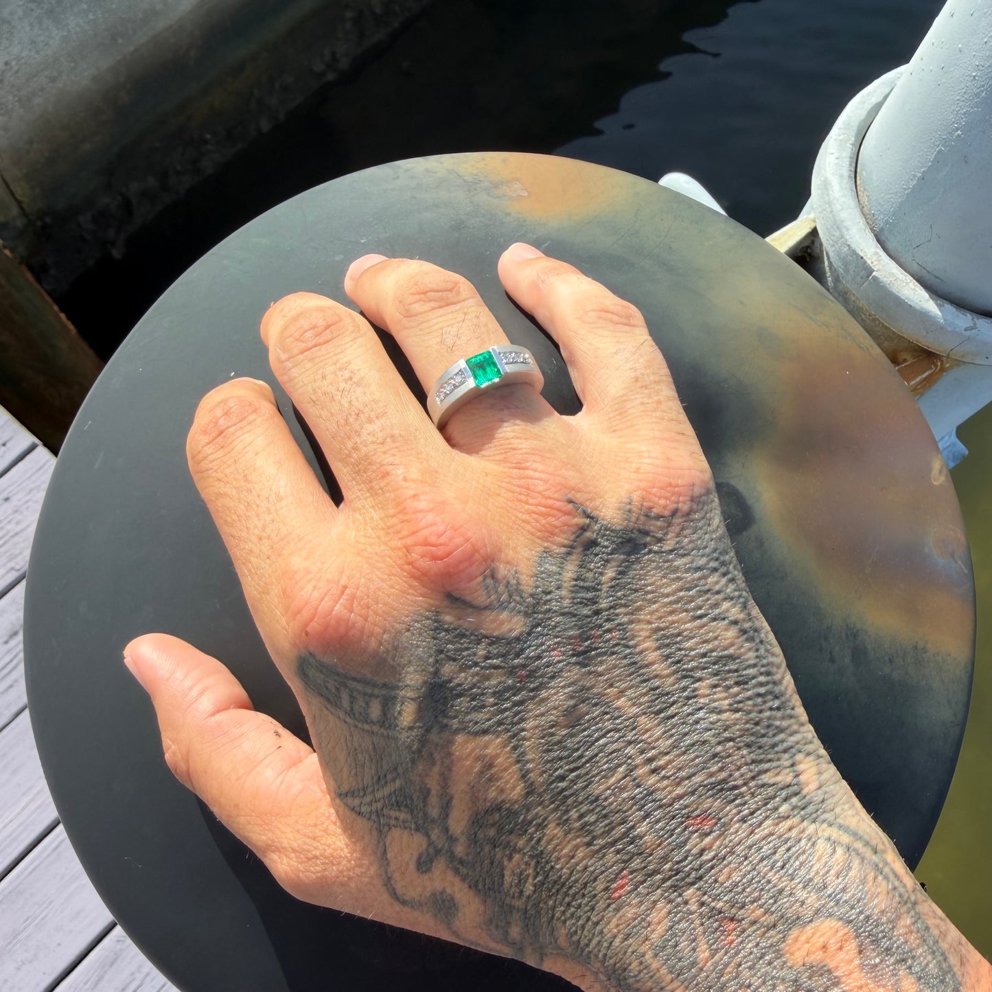 1980’s New Old Stock Solid 18k White Gold 1.25ctw Natural Columbian Emerald and VS Diamond Ring (8)