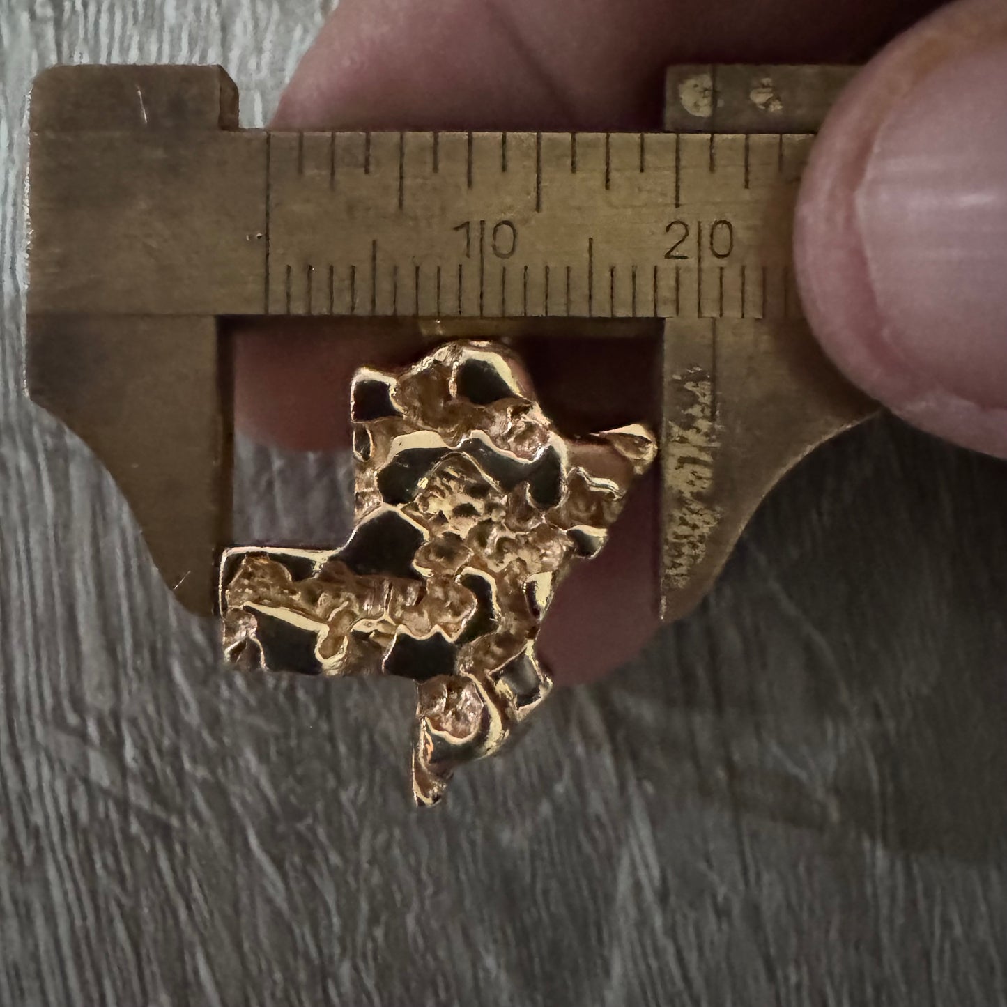 1980’s Solid 14k Yellow Golf Heavyweight Texas Nugget Ring (9.5)