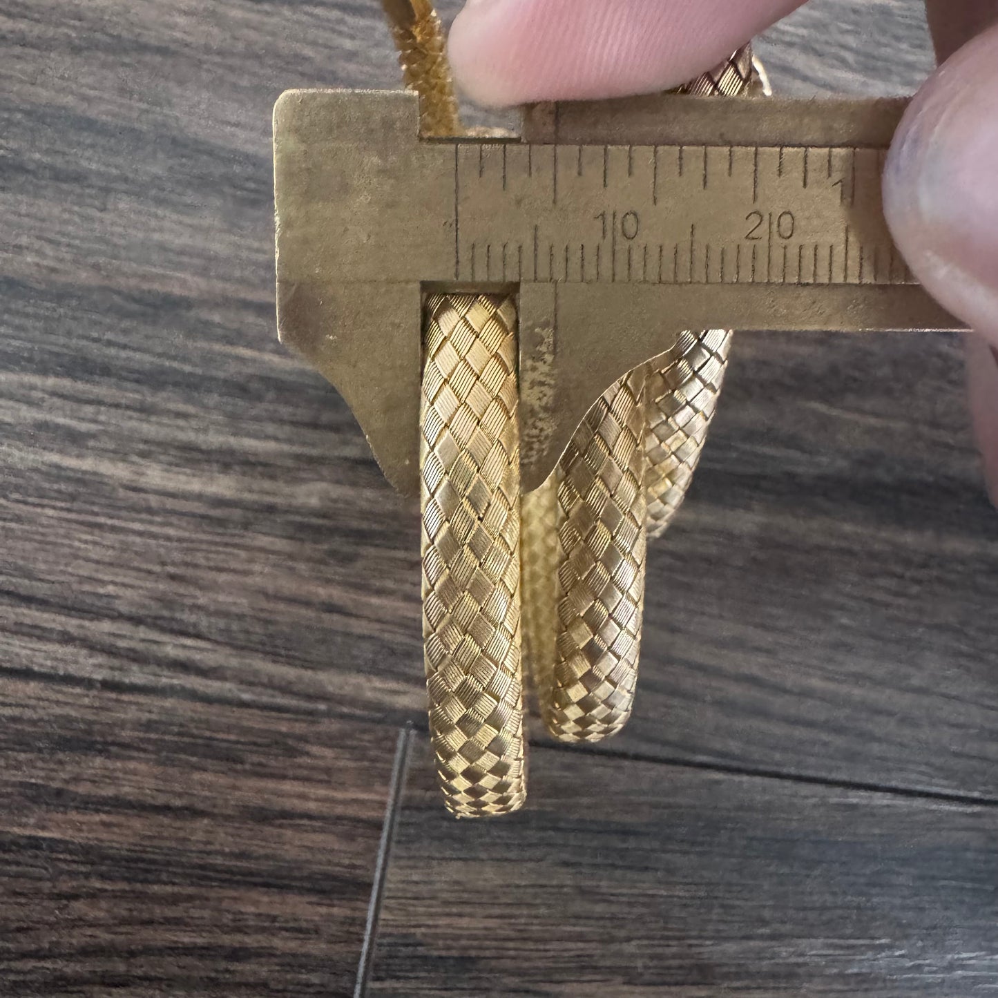 Circa 1840’s Early Victorian 19.7k Yellow Gold Woven Flexible Snake Band (24”)