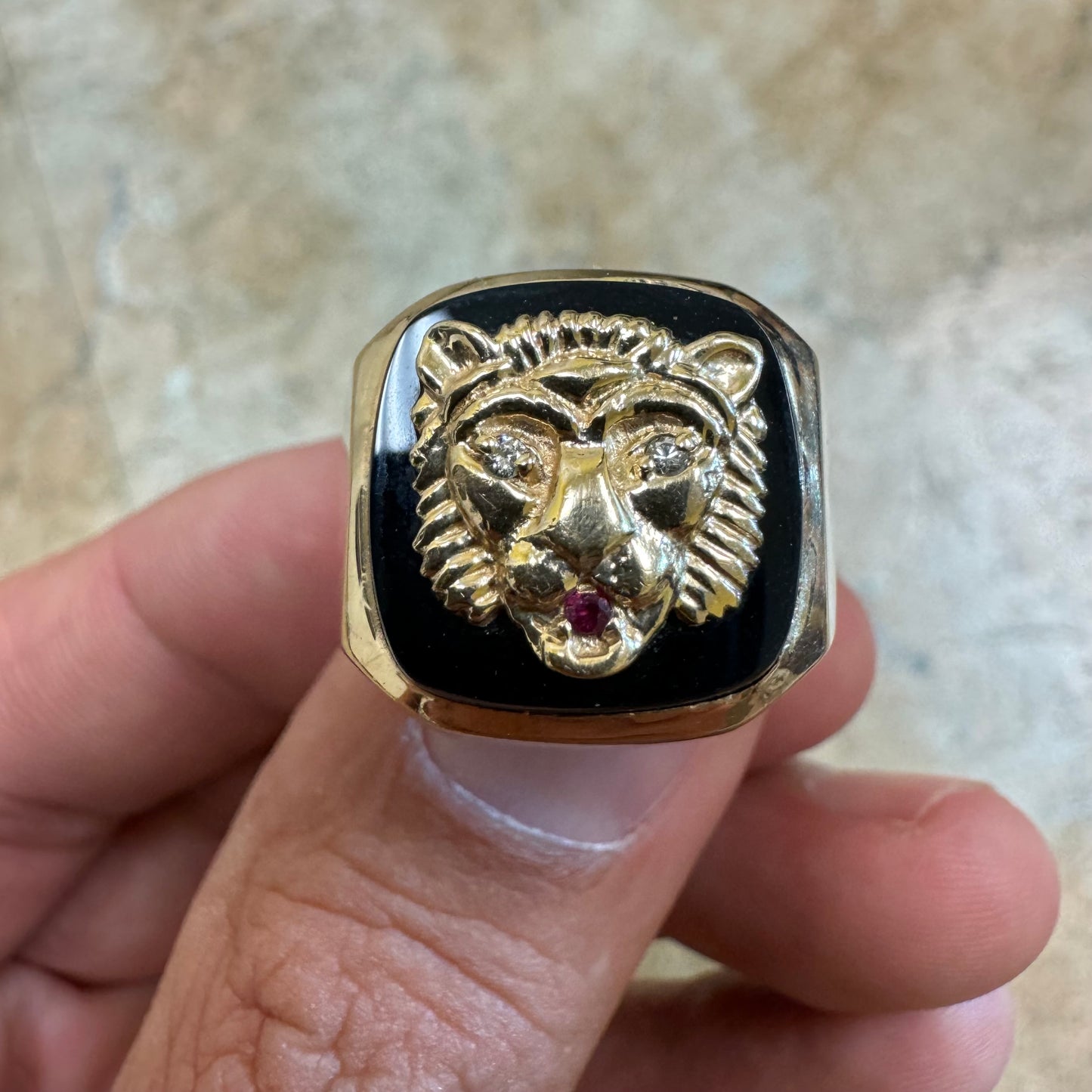Ring