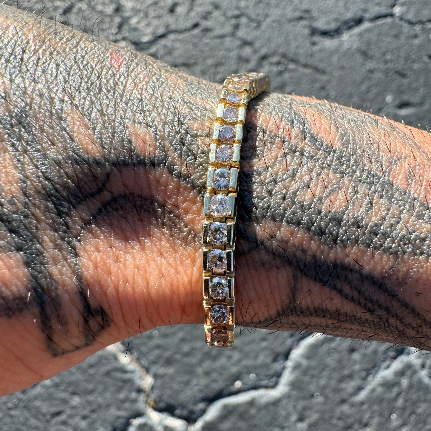 Vintage 14k Yellow Gold 4.25CTW Natural Channel Set Diamond Tennis Bracelet (7.5”)