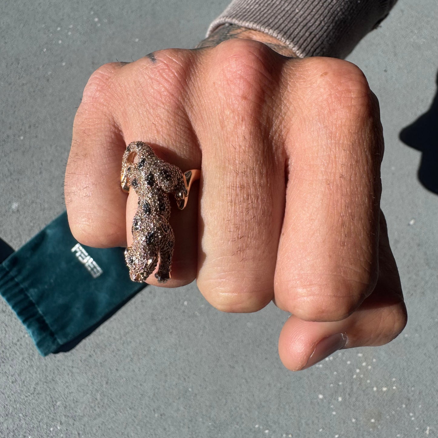 Effy Solid 14k Rose Gold 1.52ctw Natural Diamond And Emerald Stalking Panther Ring (7.25)