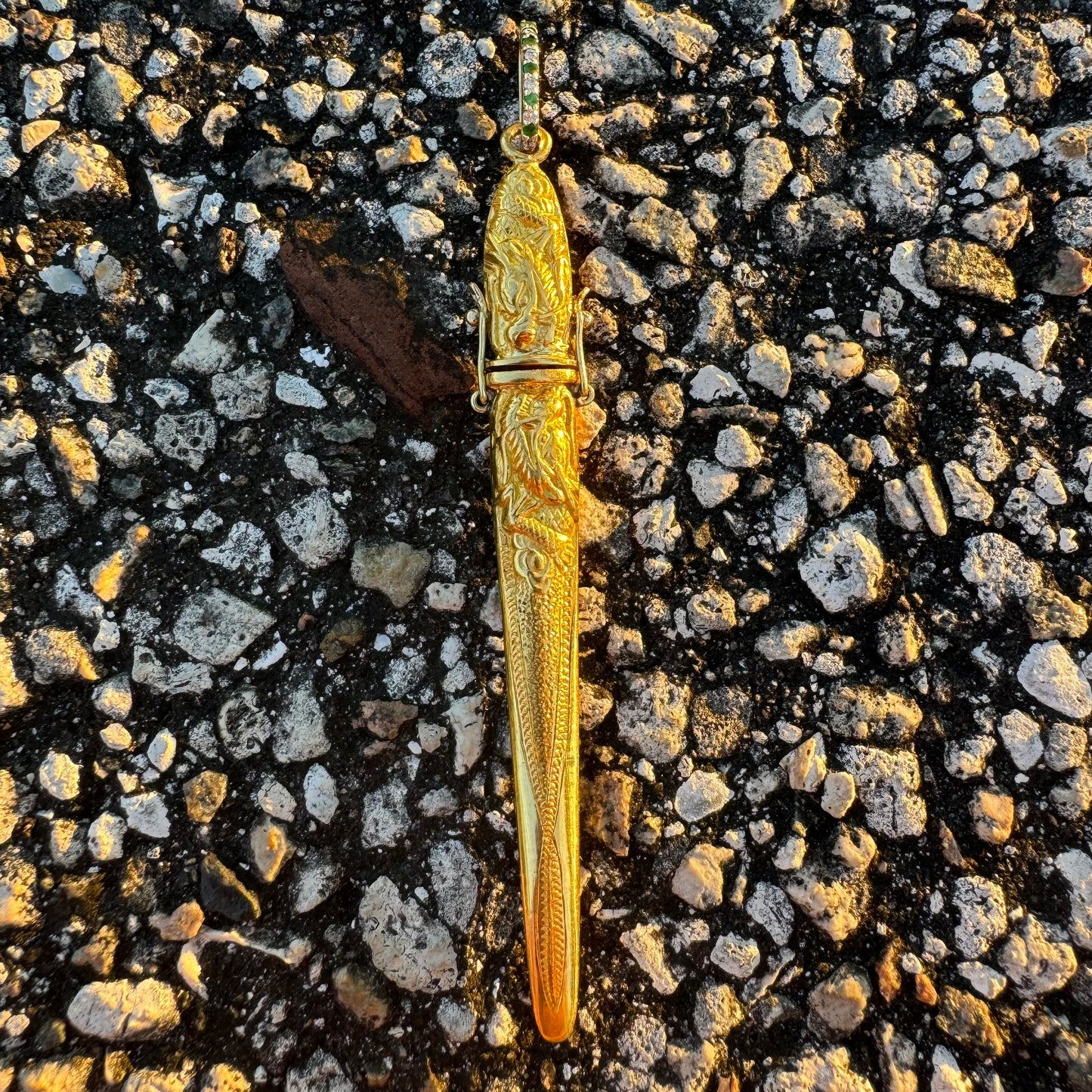 Vintage Pure 24k Solid Gold Asiatic Dragon Knife And Sheath Pendant