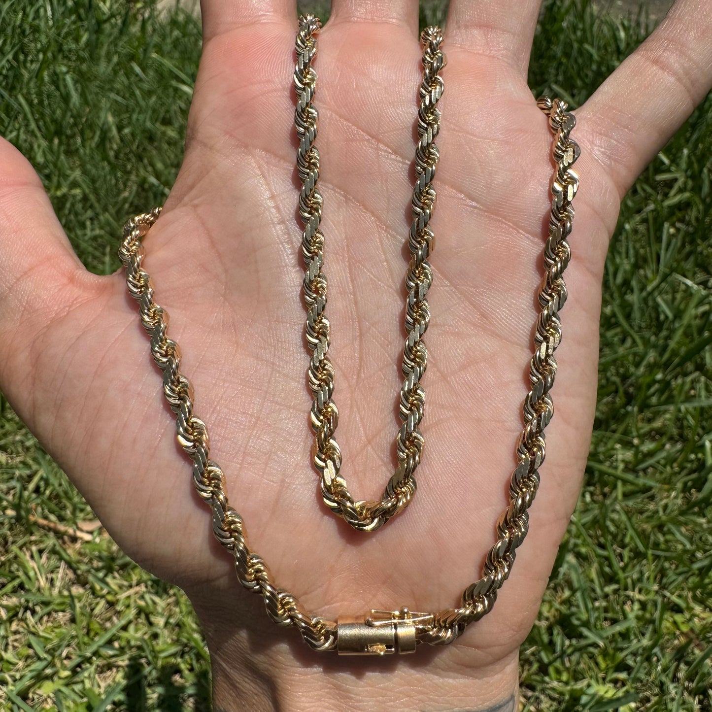 1980’s Solid 14k Yellow Gold Heavyweight Diamondcut Rope Chain Necklace (20.25”)