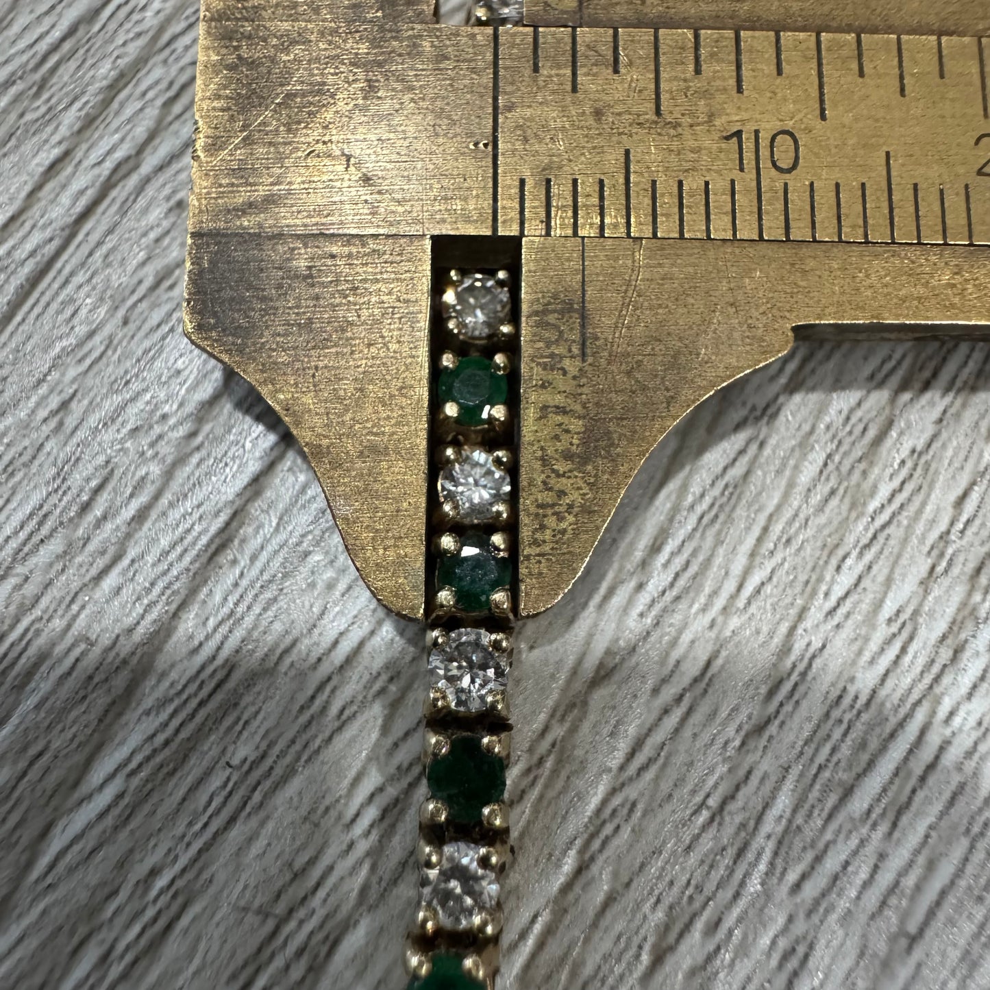 Vintage 14k Yellow Gold 3.5ctw Natural Diamond And Emerald Classic Tennis Bracelet (7.25”)