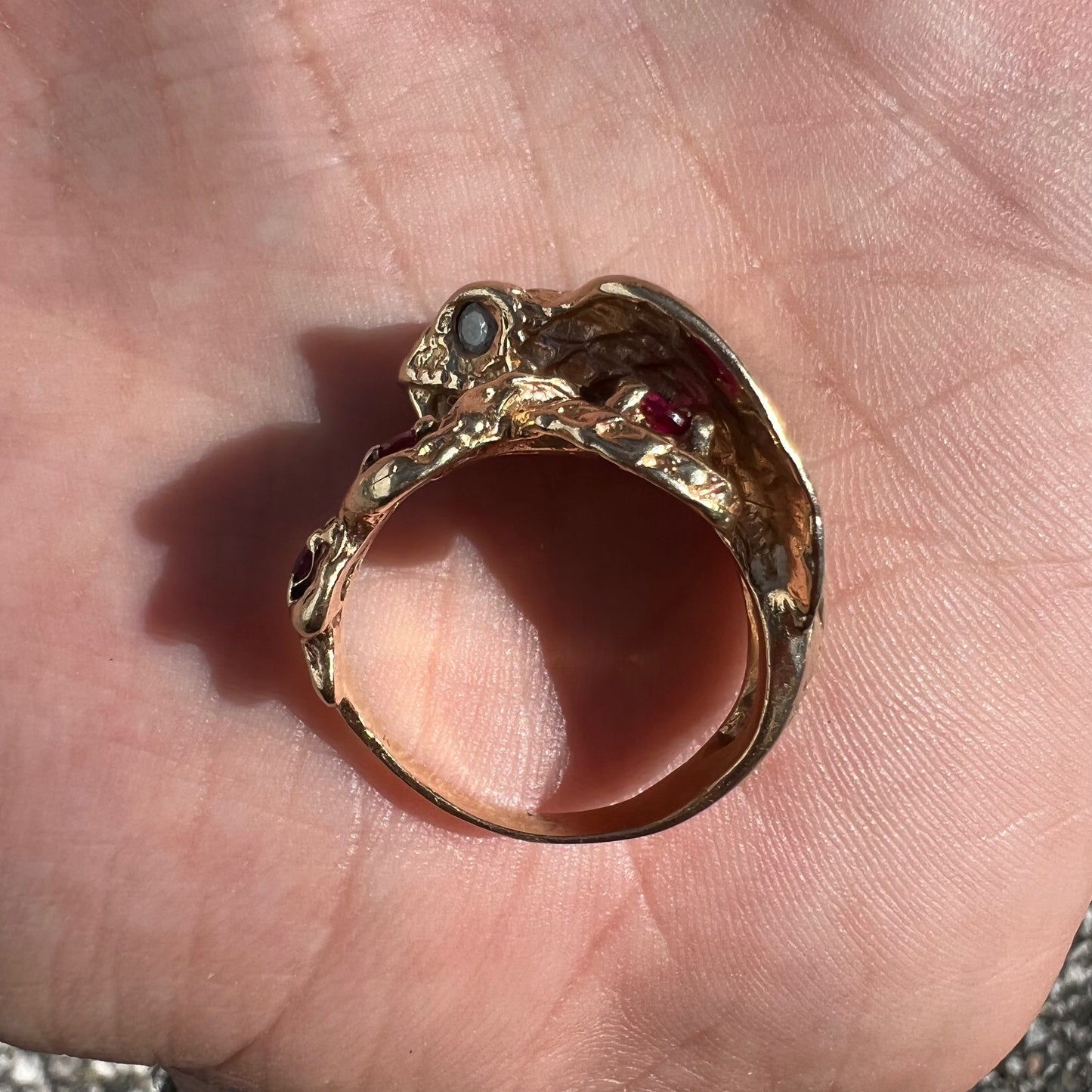 Vintage Custom Made Solid 14k Yellow Gold Natural Diamond And Ruby Encrusted Cobra Ring (7)