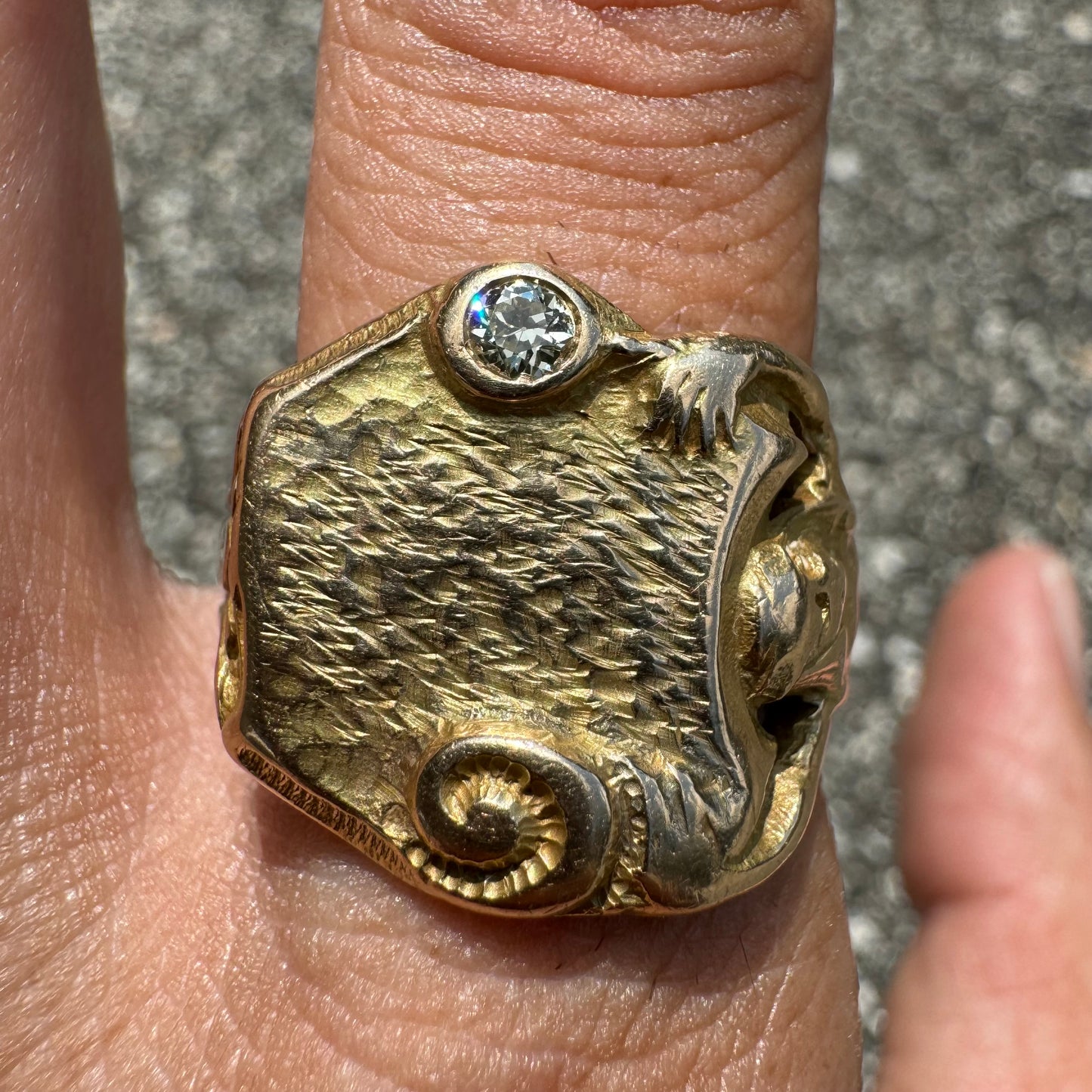 Art Nouveau Solid 14k Yellow Gold Mermaid Scroll Signet Ring (11)