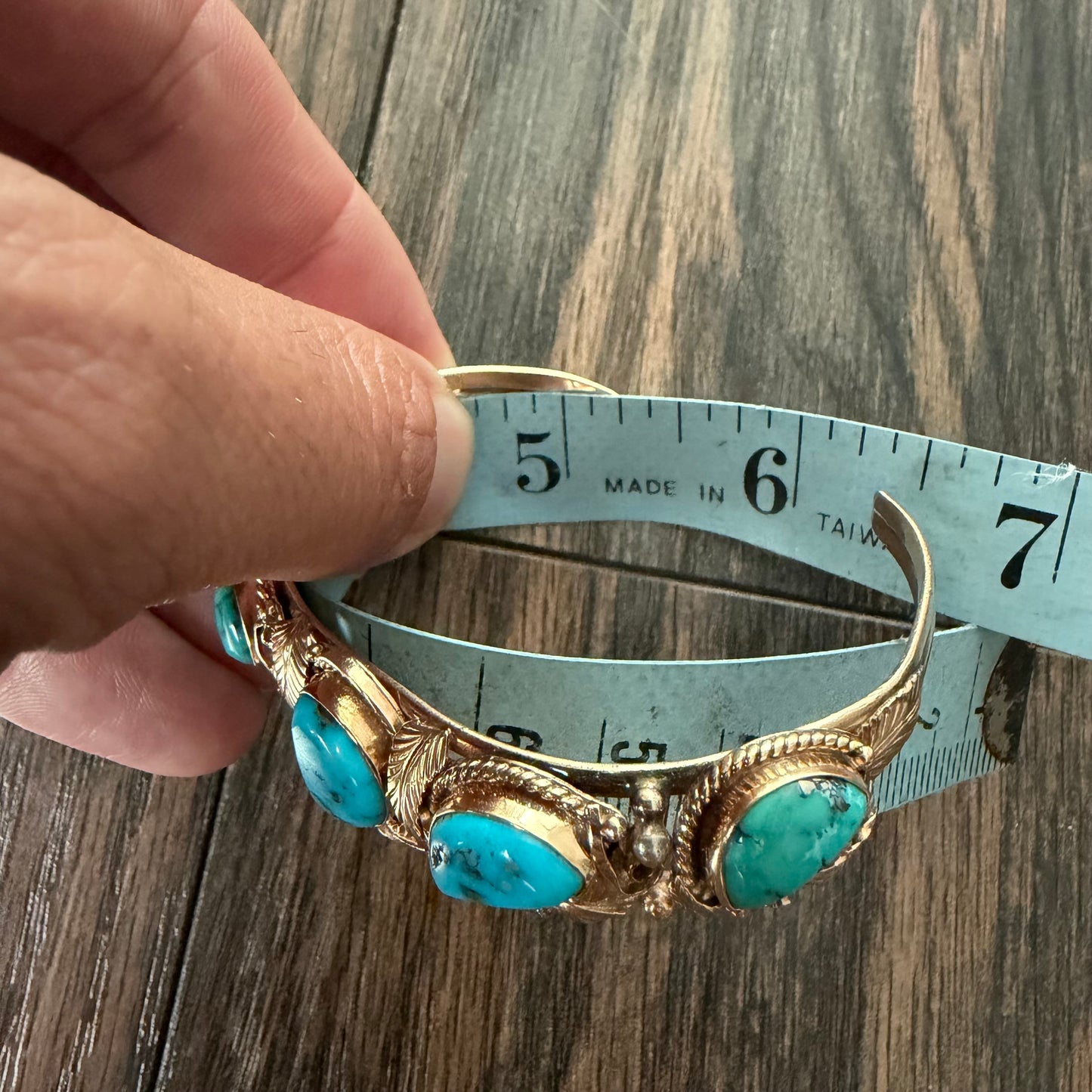 Vintage Solid 14k Yellow Gold Navajo Artist Signed Justin Morris Kingman Turquoise Cuff (6”-7”)