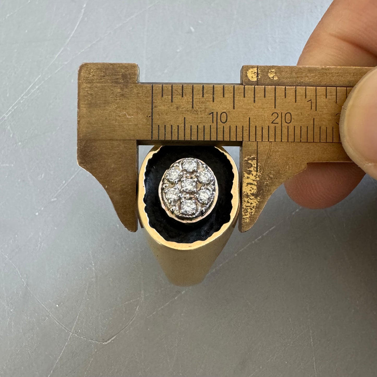 1970’s Solid 14k Yellow Gold Brutalist .35ctw Natural Diamond Kentucky Cluster Ring (10)