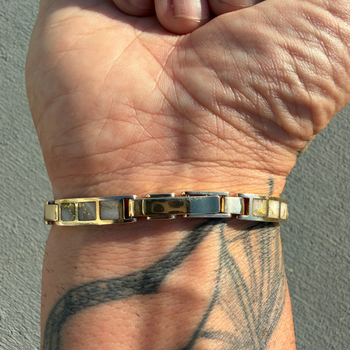 Vintage Solid 14k Yellow Gold Inlaid Gold-bearing Quartz Bracelet (7.75”-8”)