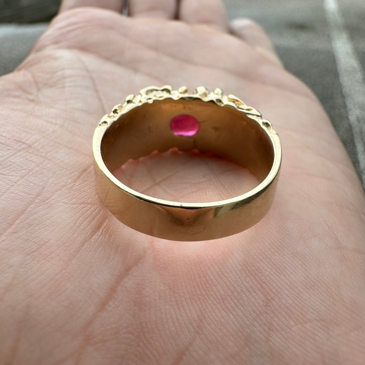 1960’s/70’ Solid Backed 14k Yellow Gold Heavyweight 2.3Ct Natural Ruby Brutalist Nugget Ring (11.5)