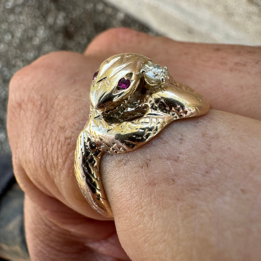 Art Deco 1920’s Solid 14k Yellow Gold Wraparound Intertwined Snake Ring (9)