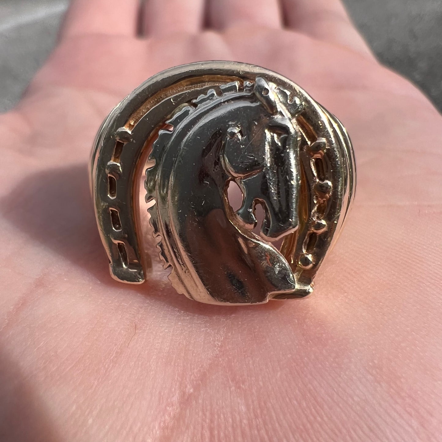 1990’s Solid 14k Gold Good Luck Bucking Stallion Horseshoe Ring (12.5)