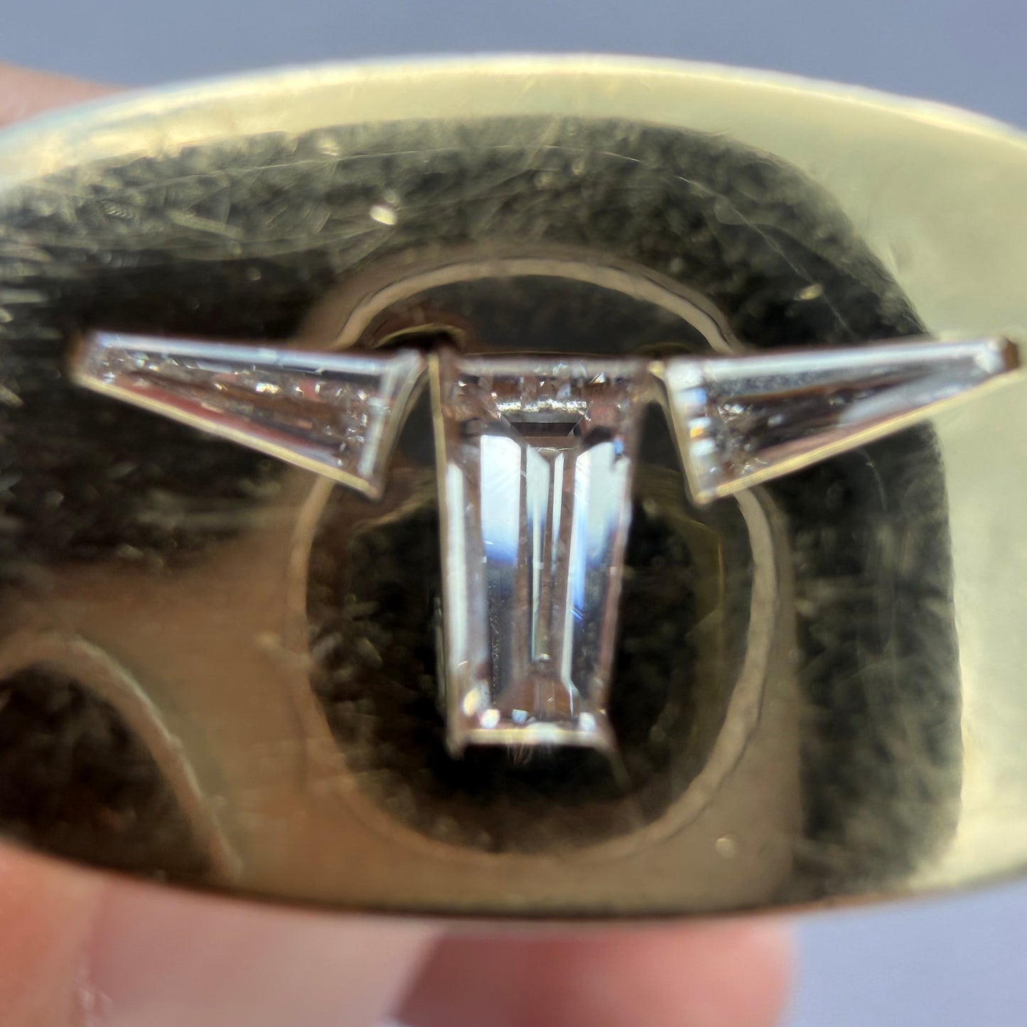 Vintage Custom Made Solid 14k Yellow Gold .50ctw VS+ Natural Diamond Trilogy Longhorn Signet Ring (12.5)