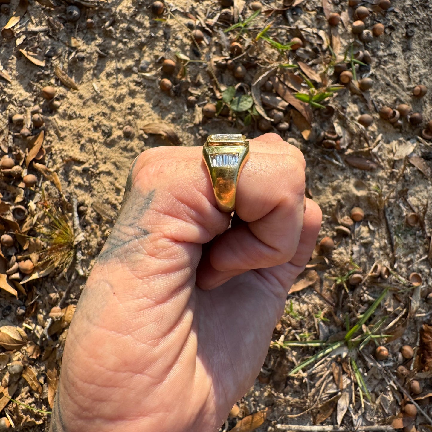 Vintage Solid 18k Yellow Gold 2.5ctw Invisible Set Natural Diamond Signet Ring (6.75)