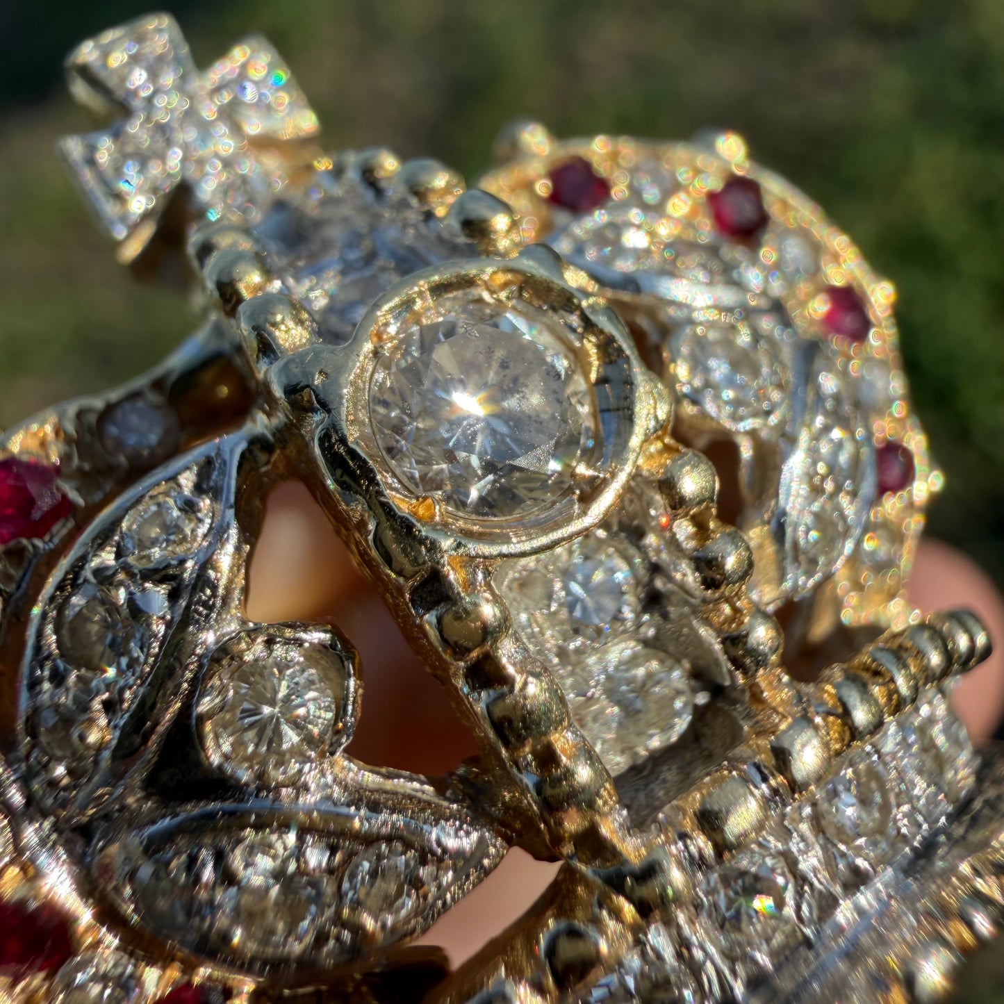 Vintage Solid 18k Yellow Gold 3.0ctw Natural Diamond And Ruby Encrusted Heavyweight Crown Ring (8)