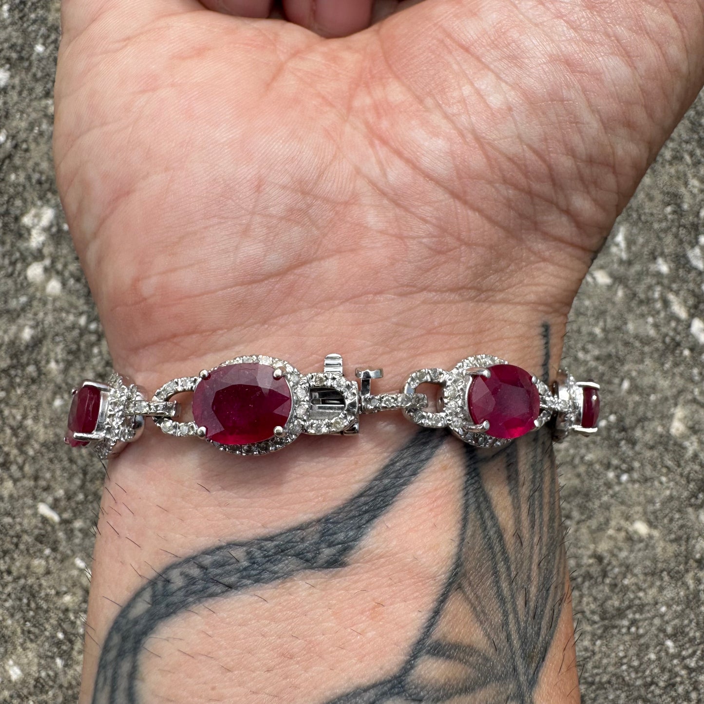 14k White Gold 20ctw Natural Ruby 2.5ctw Natural Diamond Bracelet (7.5”)