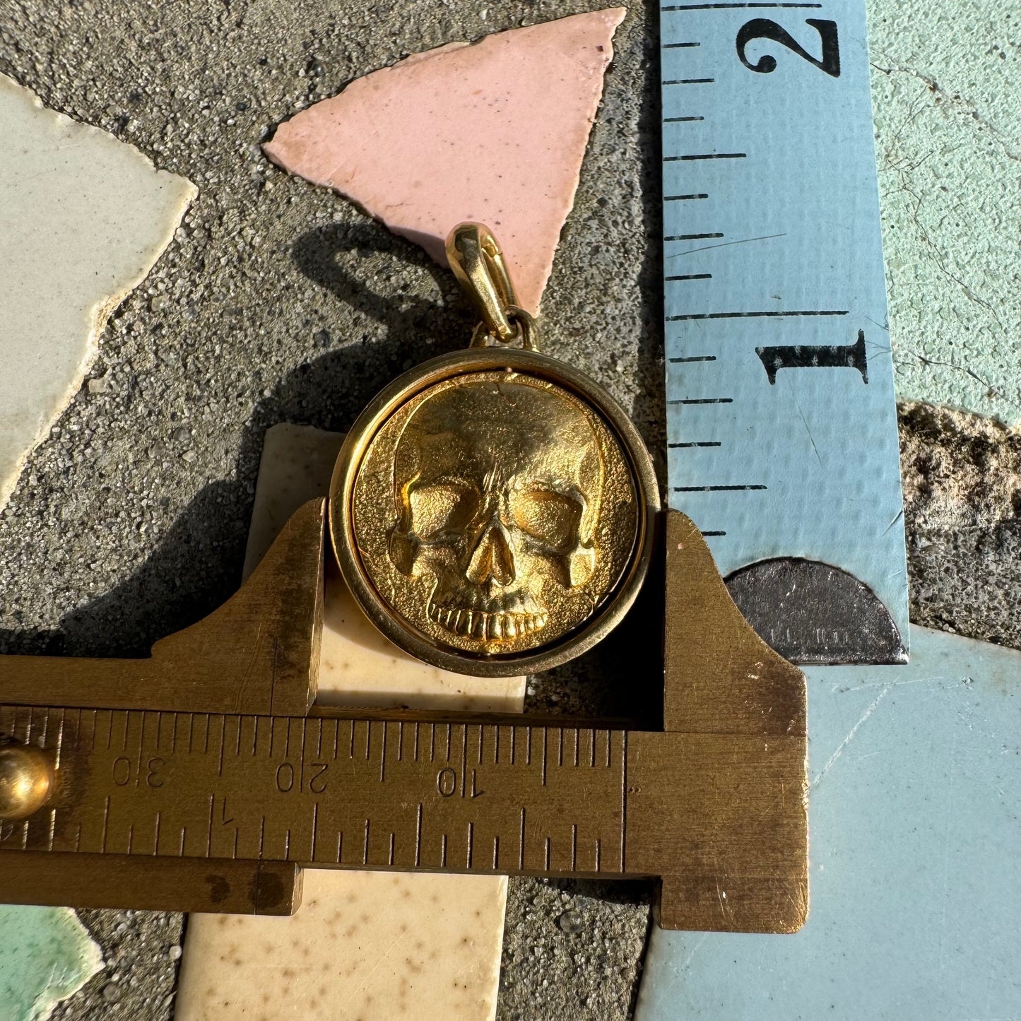 David Yurman Solid 18k Yellow Gold “Life And Death Duality Amulet” Pendant