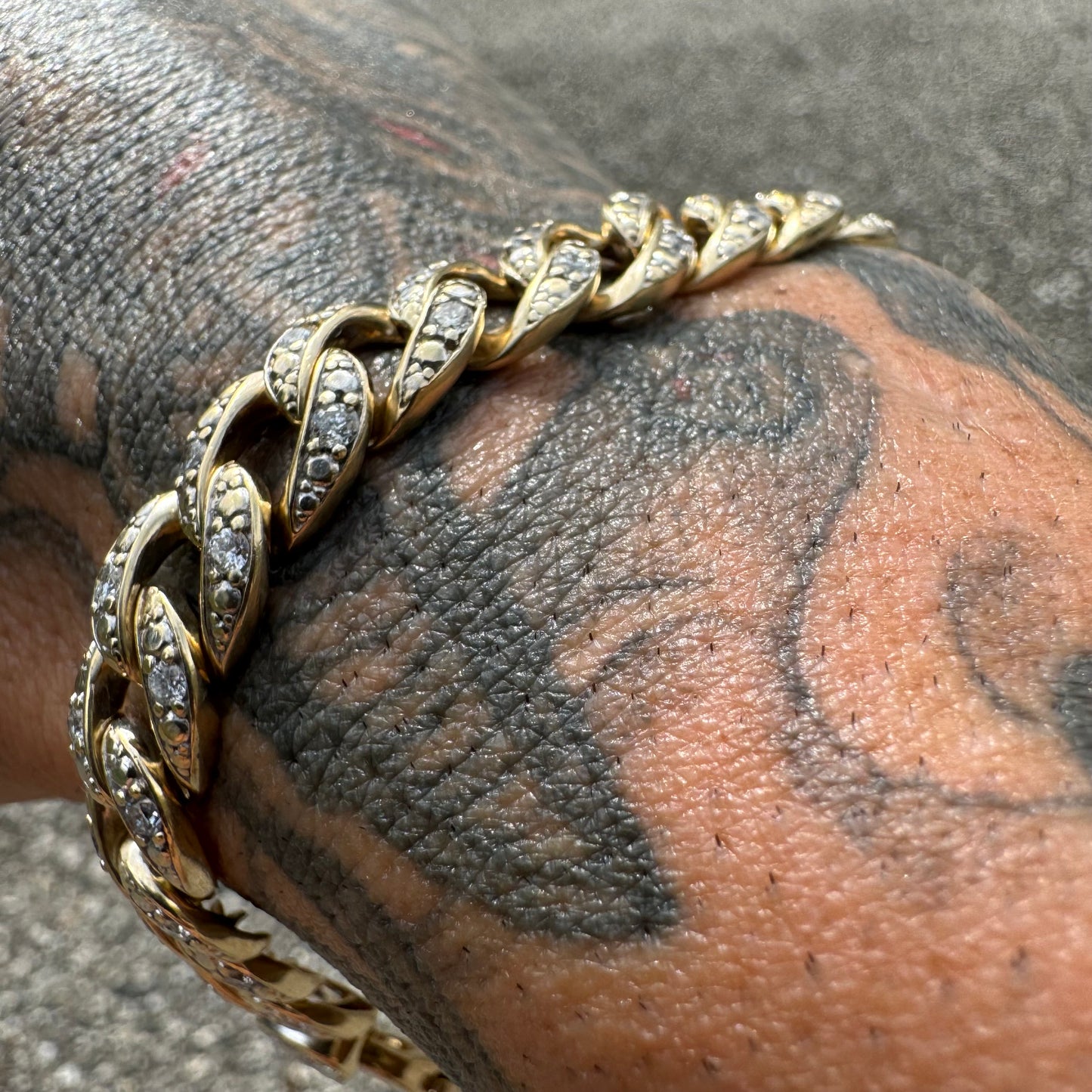 Vintage 2.25CTW Natural Diamond Flooded 10k Yellow Gold Cuban Link Bracelet (8.5”)