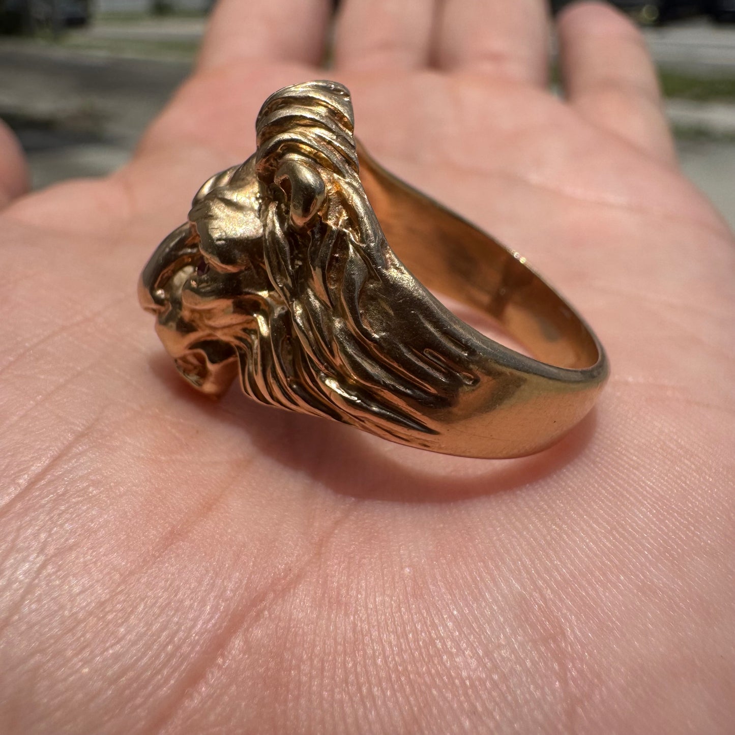 1970’s Solid 14k Yellow Gold Natural Ruby Encrusted Lion Ring (10.75)