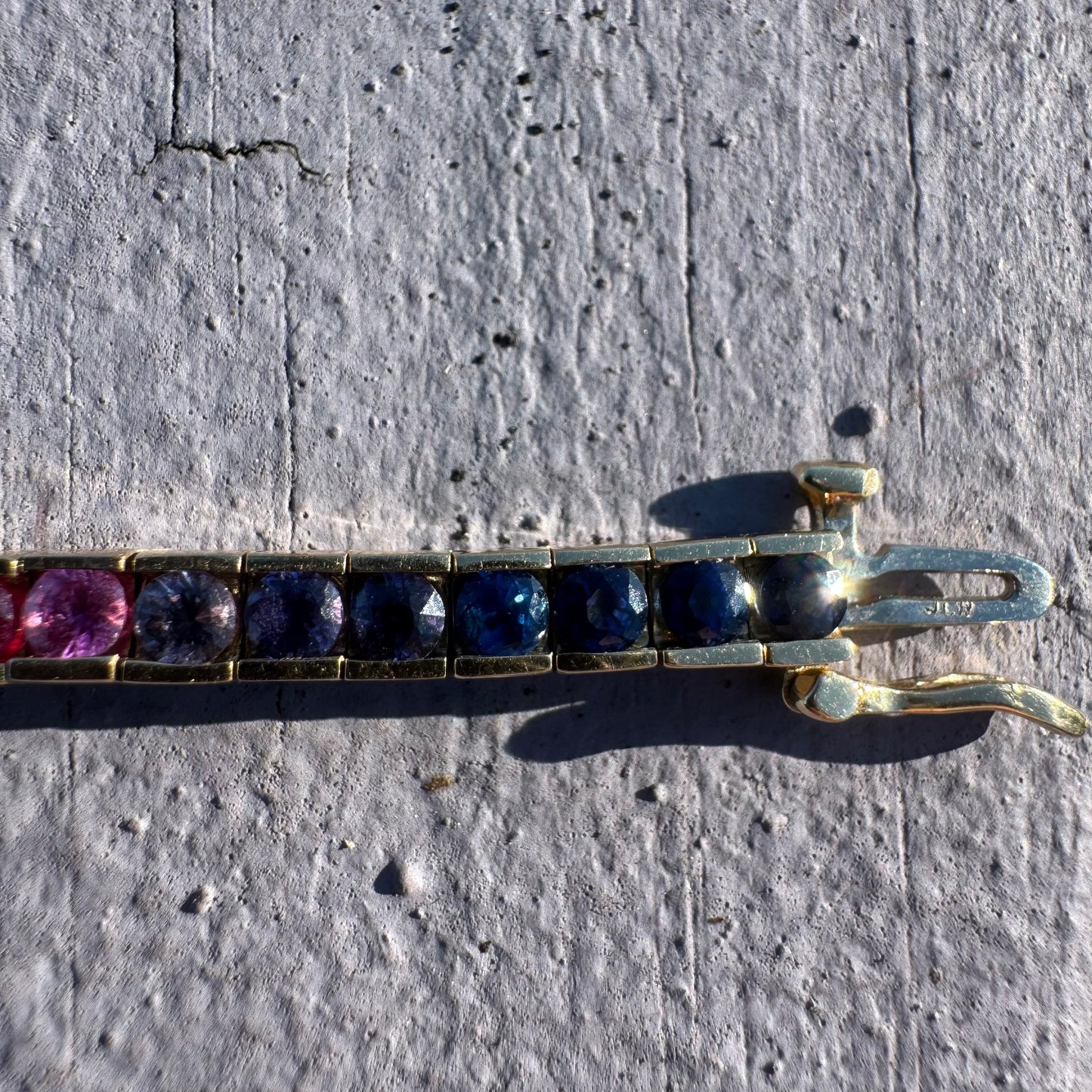 Vintage Solid 14k Yellow Gold 6.0ctw Natural Sapphire Rainbow Tennis Bracelet (7”)