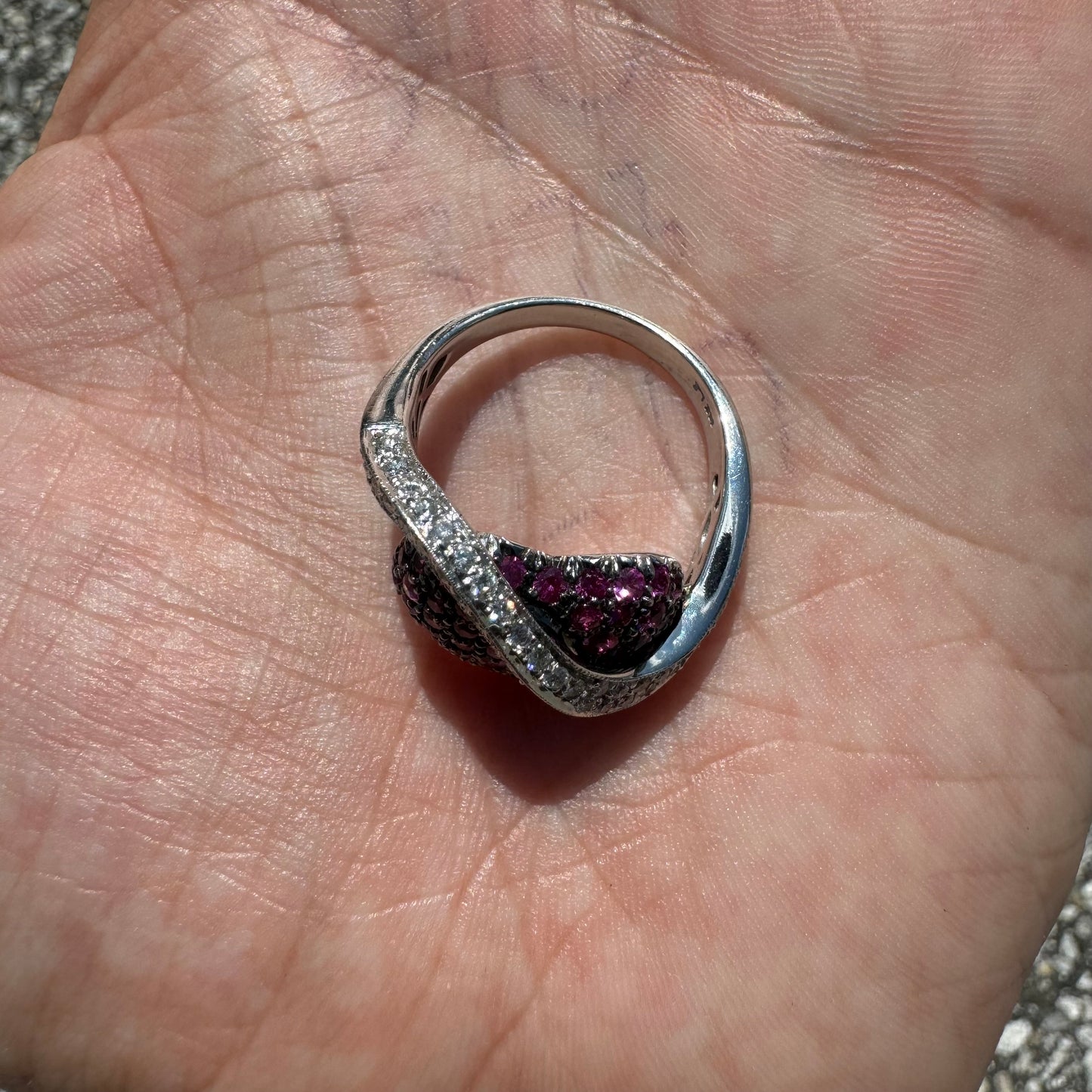 Immaculate 14k White Gold Natural Diamond And Ruby Flooded Banner Heart Ring (8)
