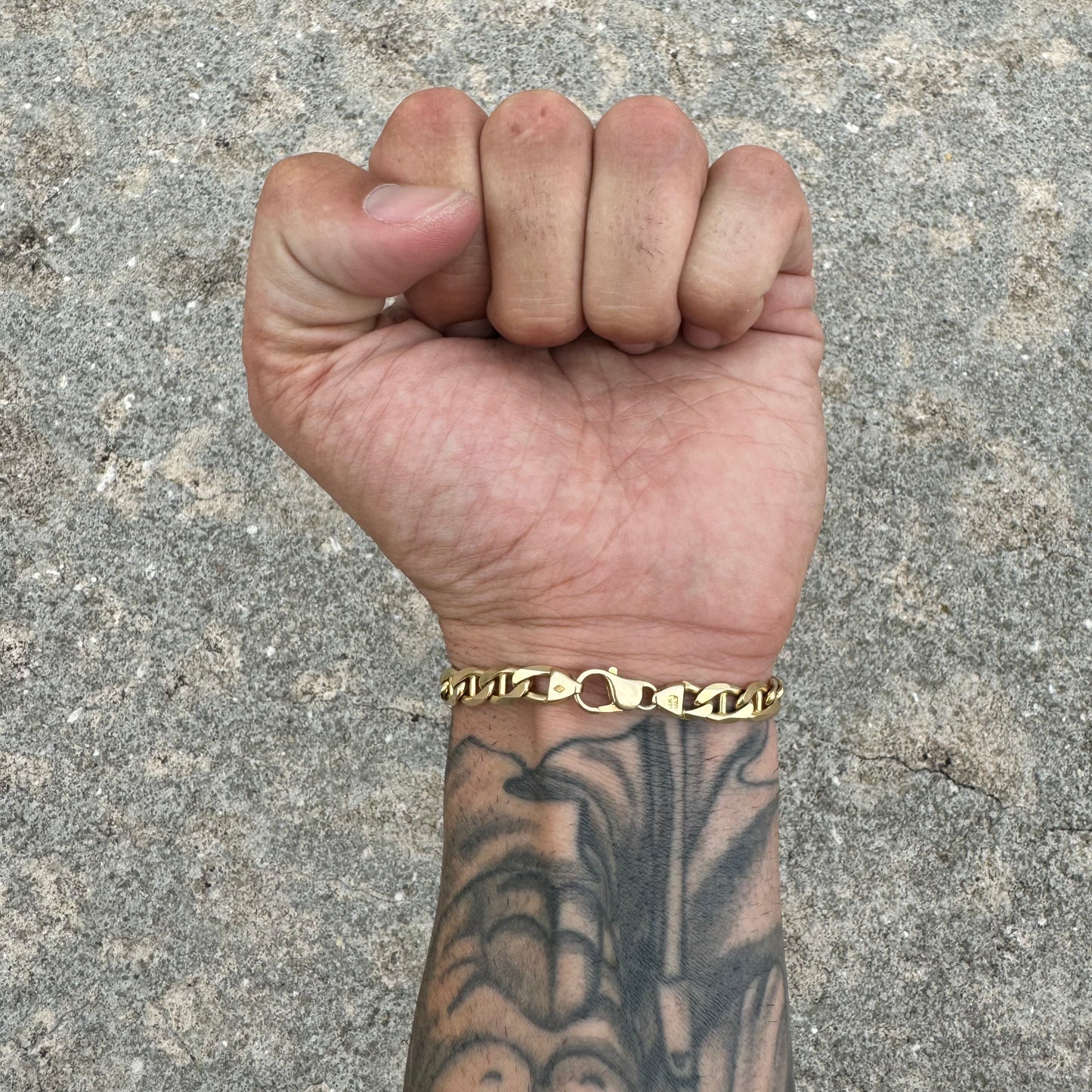 1990’s Solid 14k Yellow Italian Gold Knife Edged Mariner Figaro Link Bracelet (8.25”)