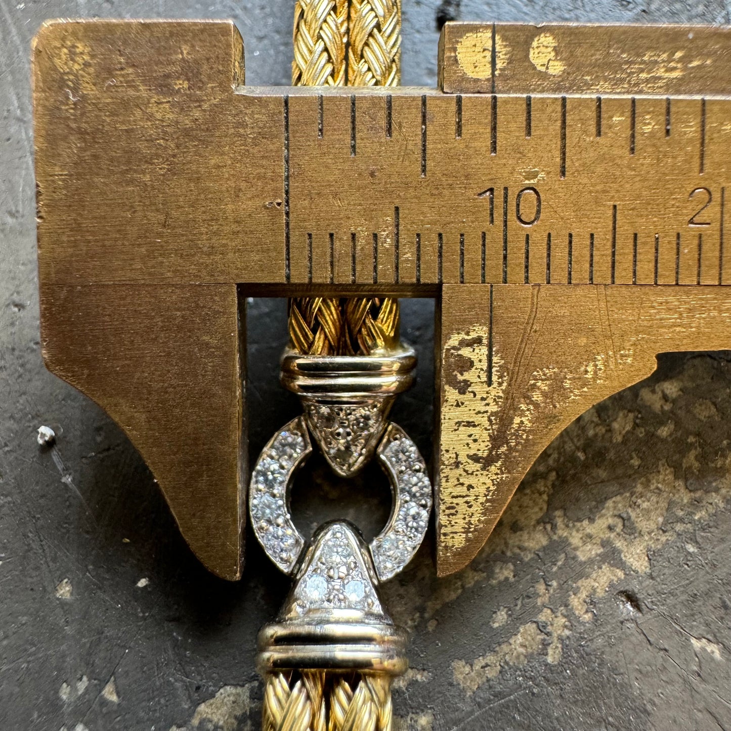 High End 14k Gold 1.4CTW Natural VS Diamond Mesh Link Bracelet By Daniel W. (7.5”)