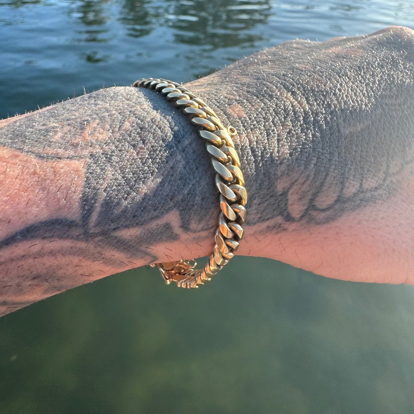 Mid-Century Solid 18k Yellow Gold Handmade Miami Cuban Link Charm Bracelet (7.25”)