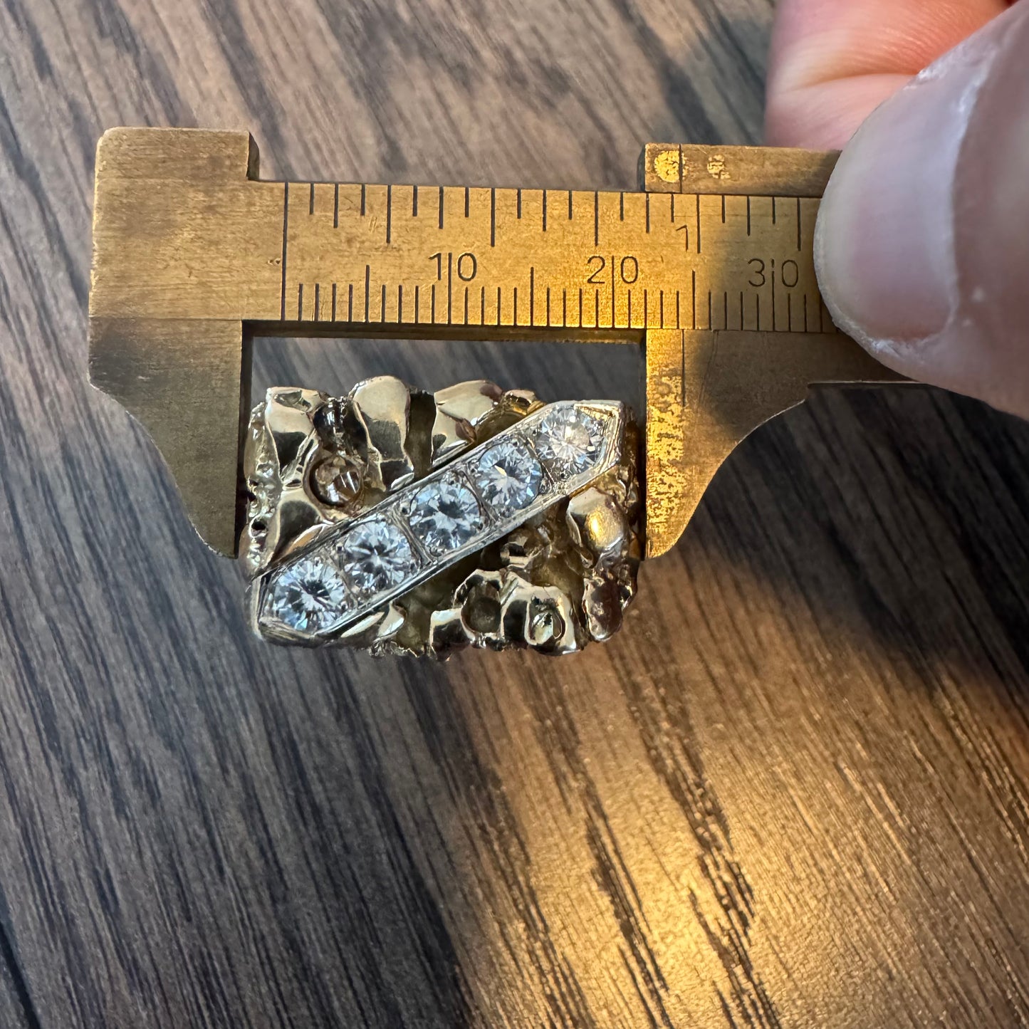 1980’s Solid 14k Yellow Gold 1.25ctw Natural Diamond Nugget Ring (11)