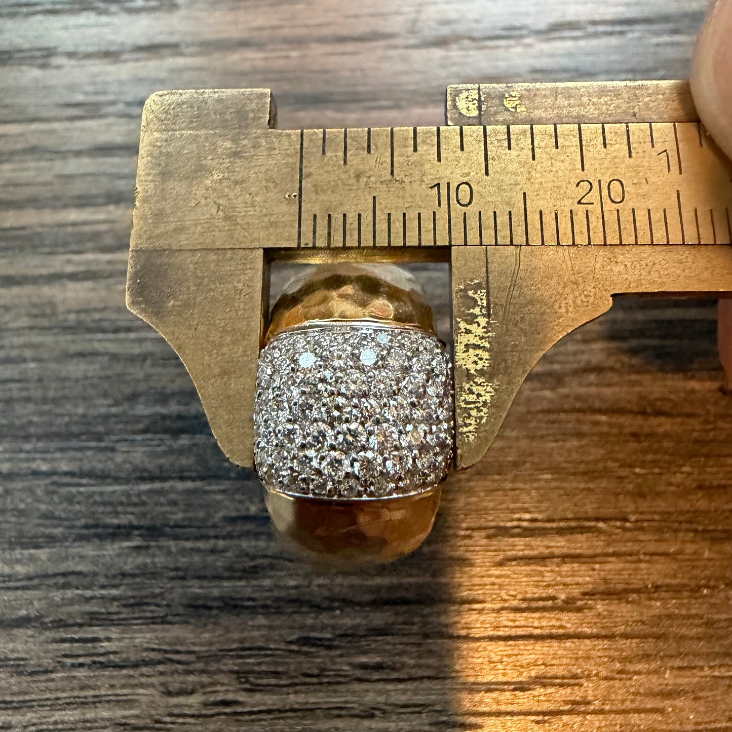 Roberto Coin 18k Italian Yellow Gold 1.25ctw Natural Diamond Martellato Designer Ring (6.5)