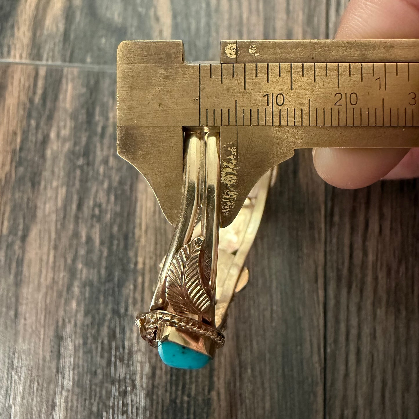 Vintage Solid 14k Yellow Gold Navajo Artist Signed Justin Morris Kingman Turquoise Cuff (6”-7”)