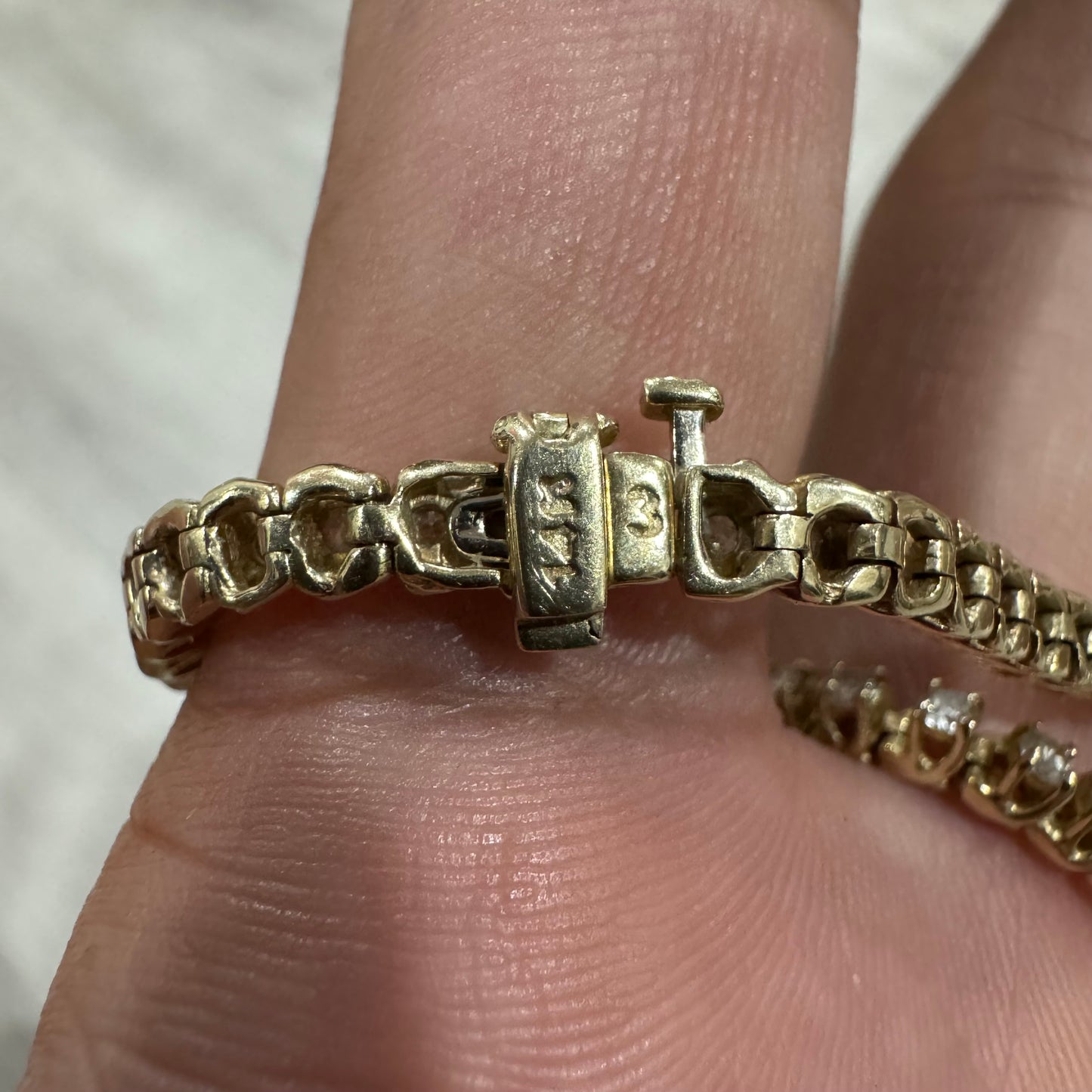 Vintage 14k Yellow Gold Classic 3.0ctw Natural Diamond Tennis Bracelet (7”)