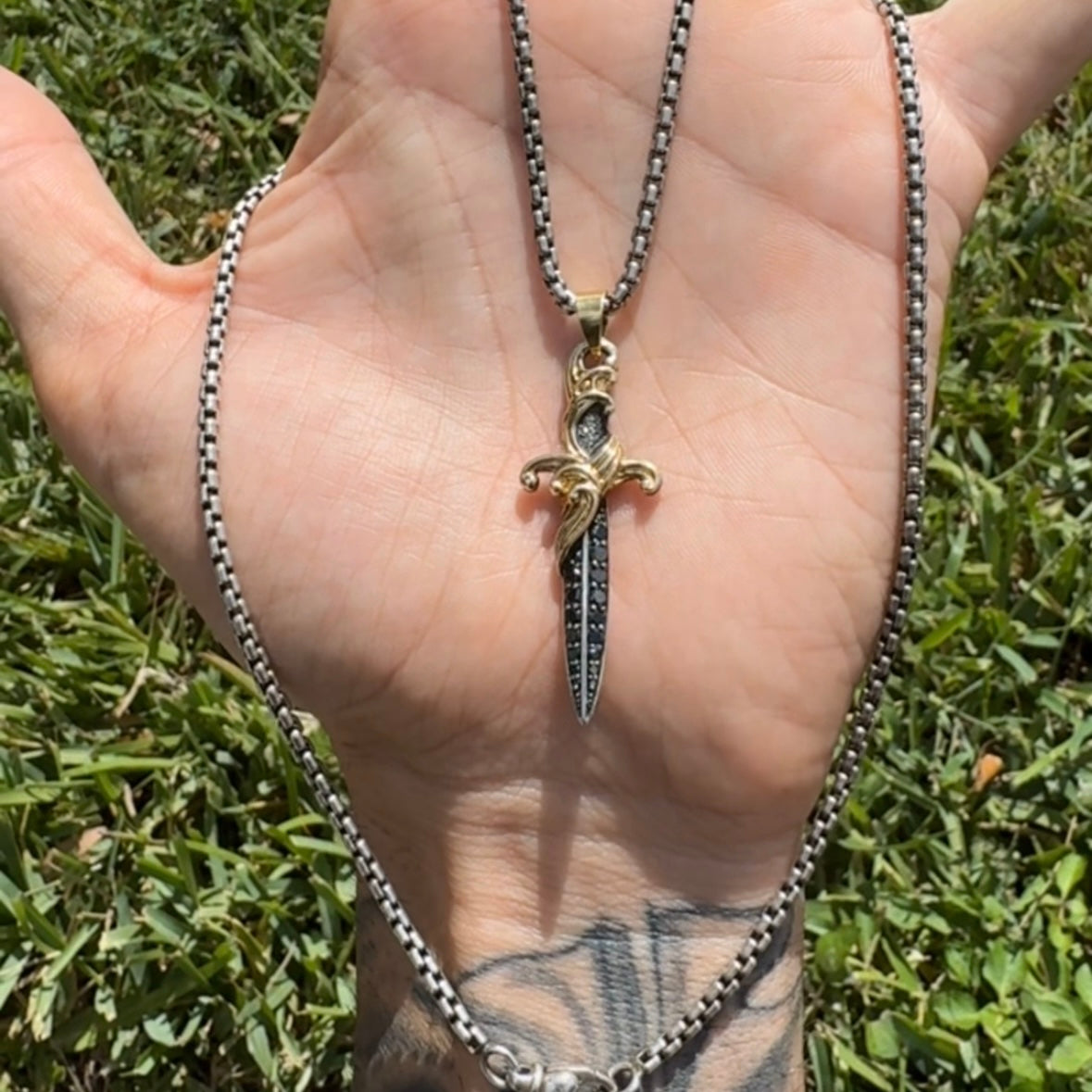 Chain and pendant set