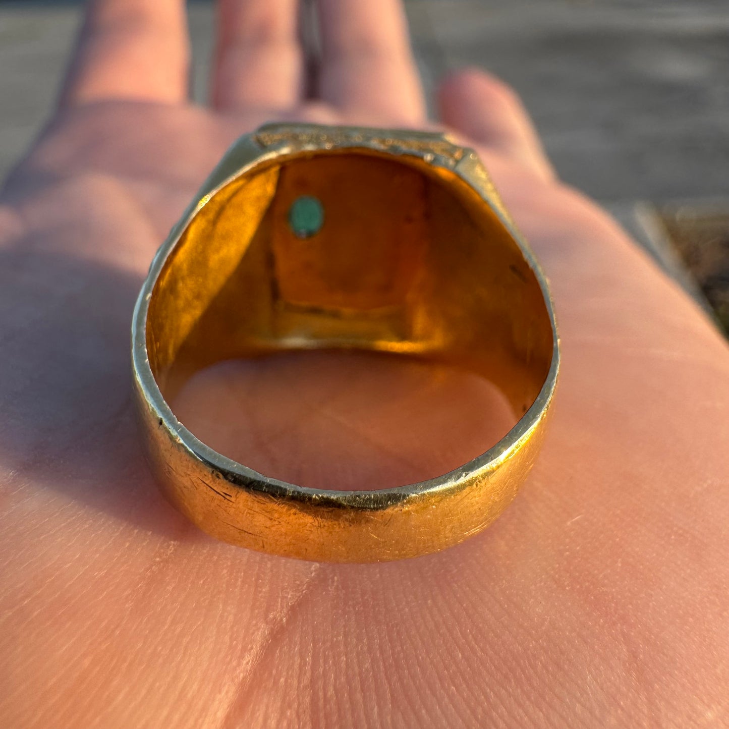 Antique Handcrafted Solid 18k Yellow Gold Columbian Emerald Raw Natural Gold Nugget Signet Ring (9)