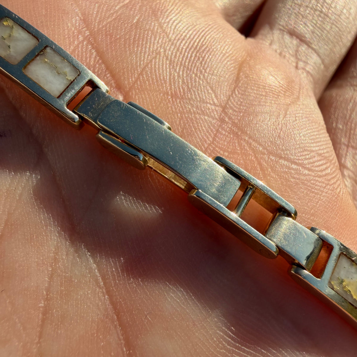 Vintage Solid 14k Yellow Gold Inlaid Gold-bearing Quartz Bracelet (7.75”-8”)