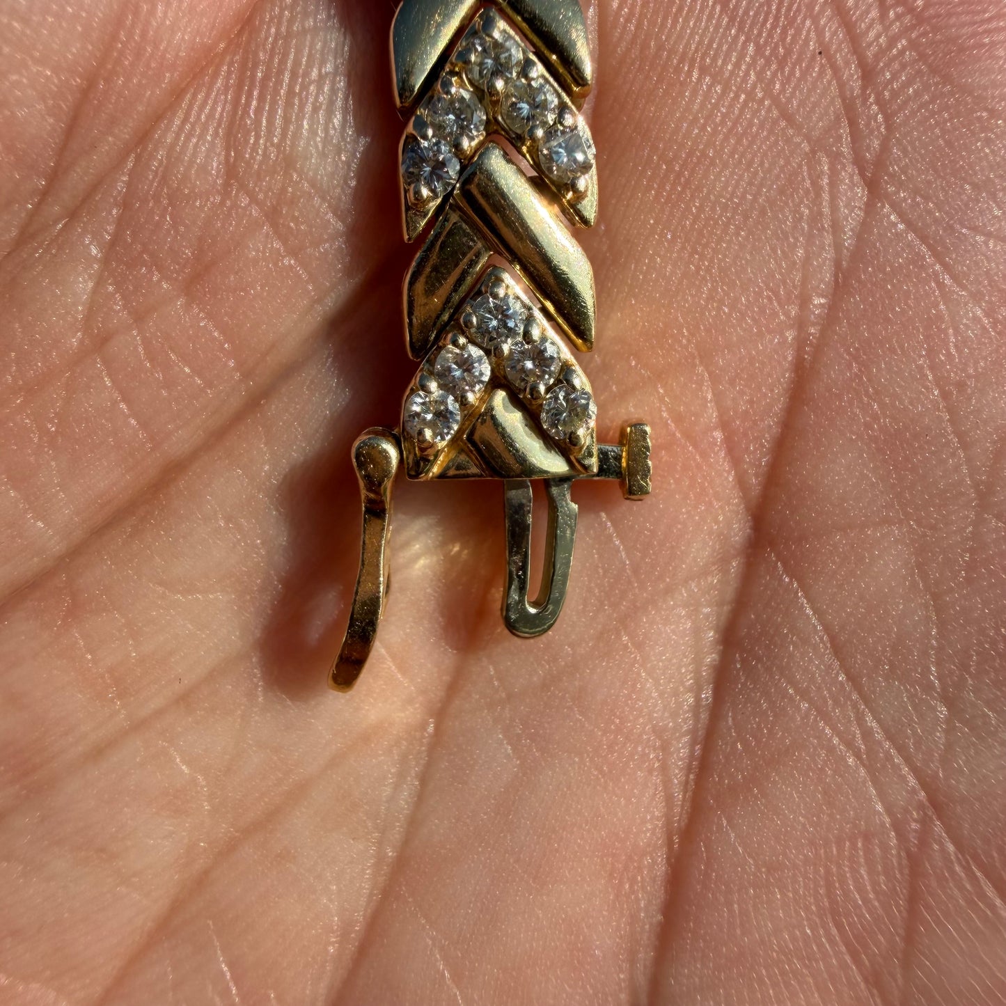 Vintage Solid 14k Yellow Gold 4.0ctw Natural Diamond Encrusted Chevron Link Bracelet (7.25”)