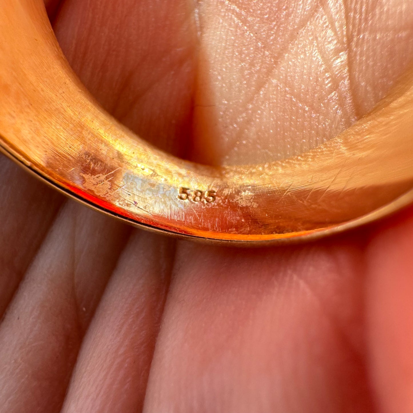 1800’s Victorian 14k Yellow Gold Carnelian Intaglio “Dispatch” Pigeon Post Signet Ring (7-7.5)