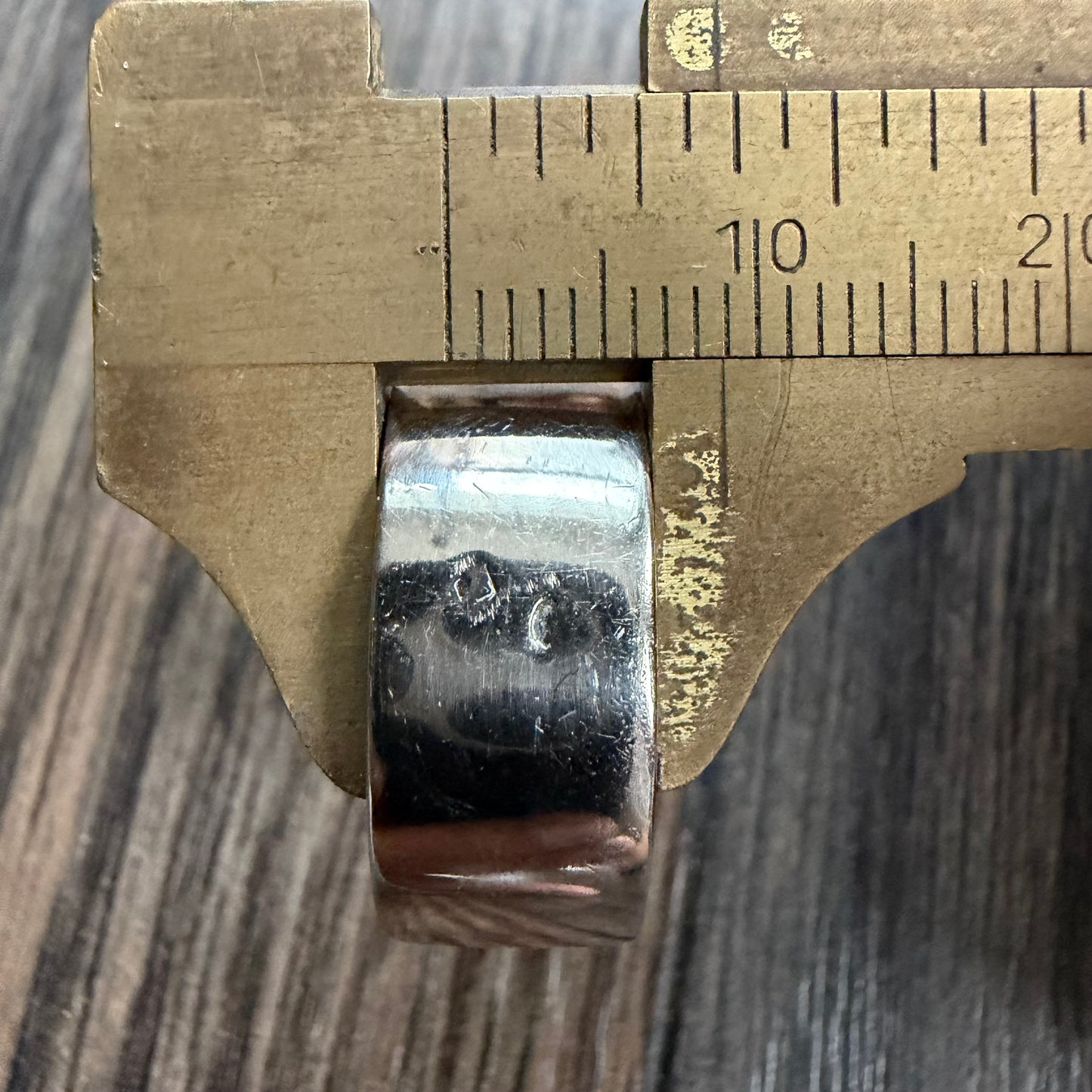 1999 Cartier Solid 18k White Gold Tankissme Chalcedony Ring (8)