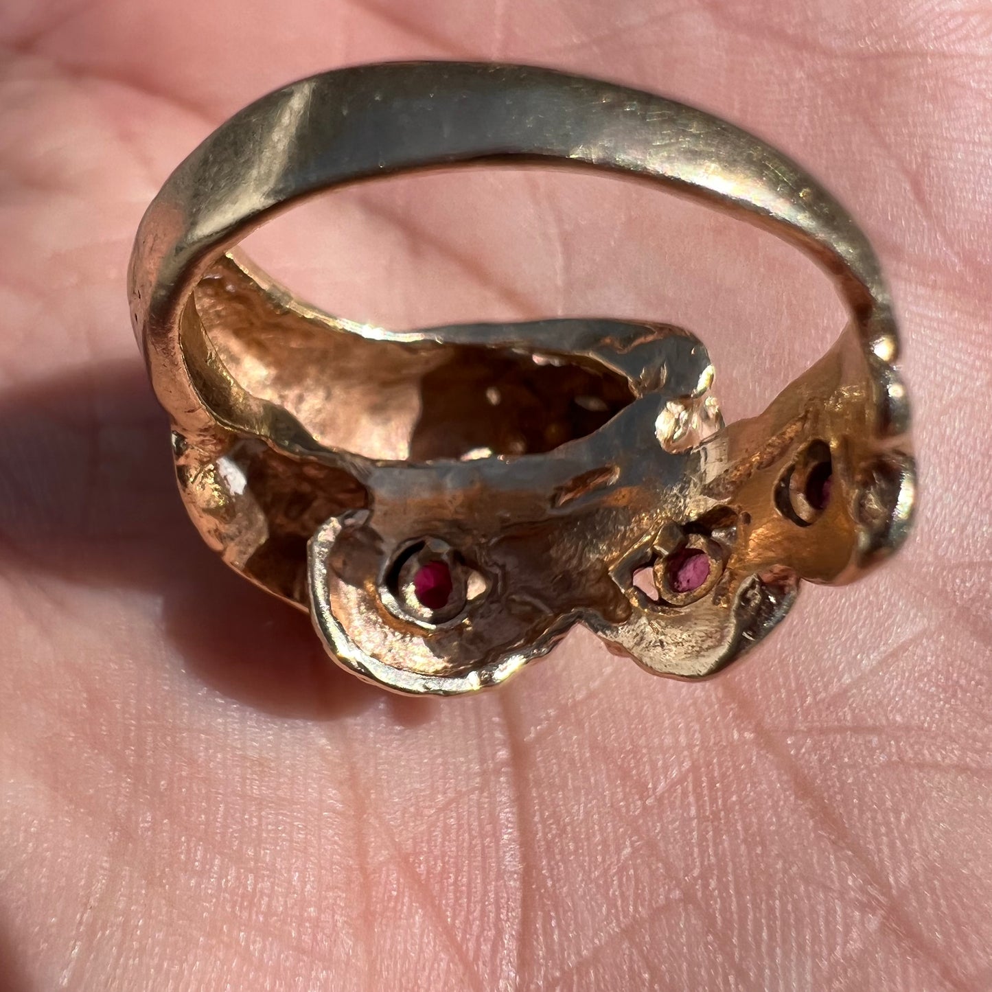 Vintage Custom Made Solid 14k Yellow Gold Natural Diamond And Ruby Encrusted Cobra Ring (7)