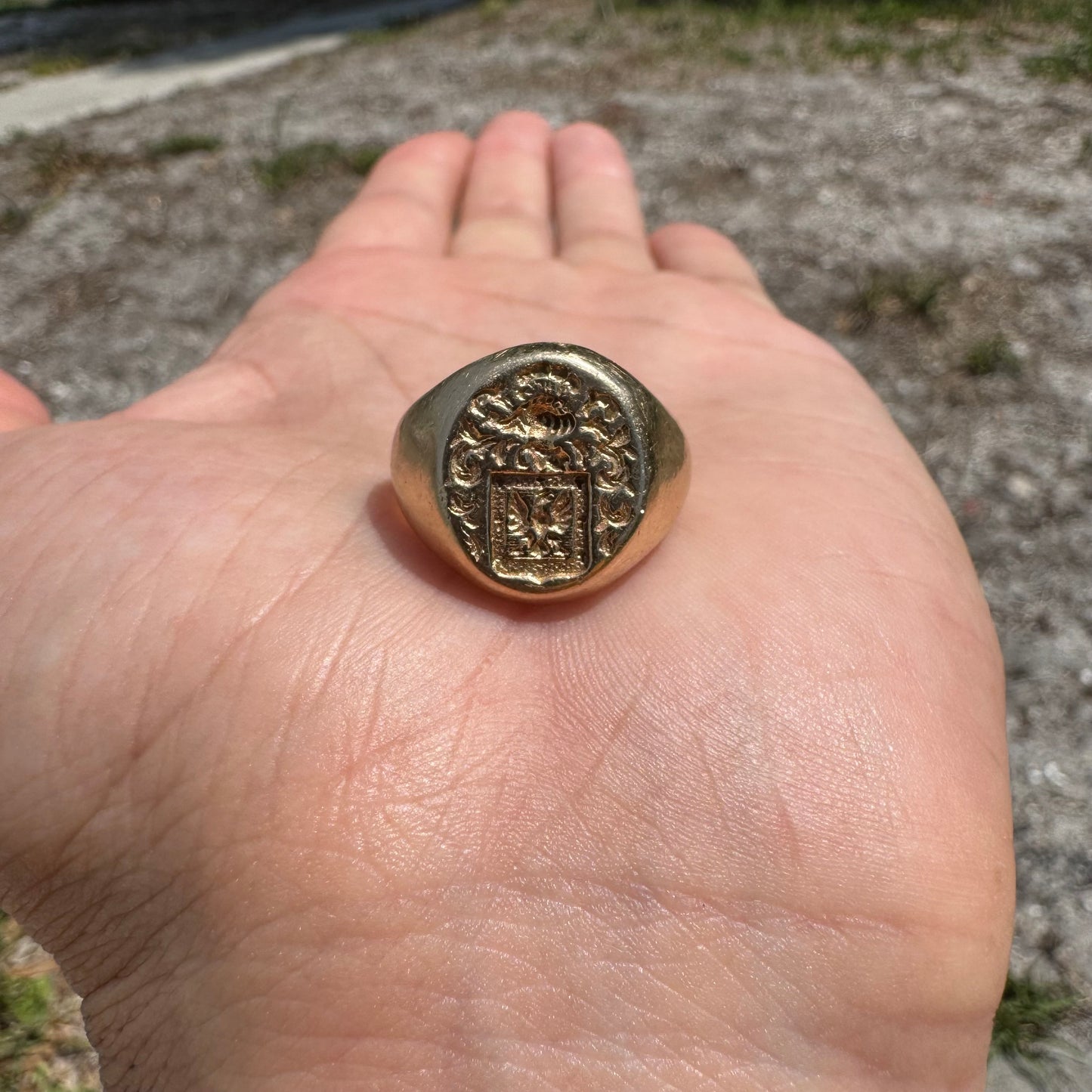 Antique Solid 14k Yellow Gold Warrior Crest Intaglio Signet Ring (7.5)