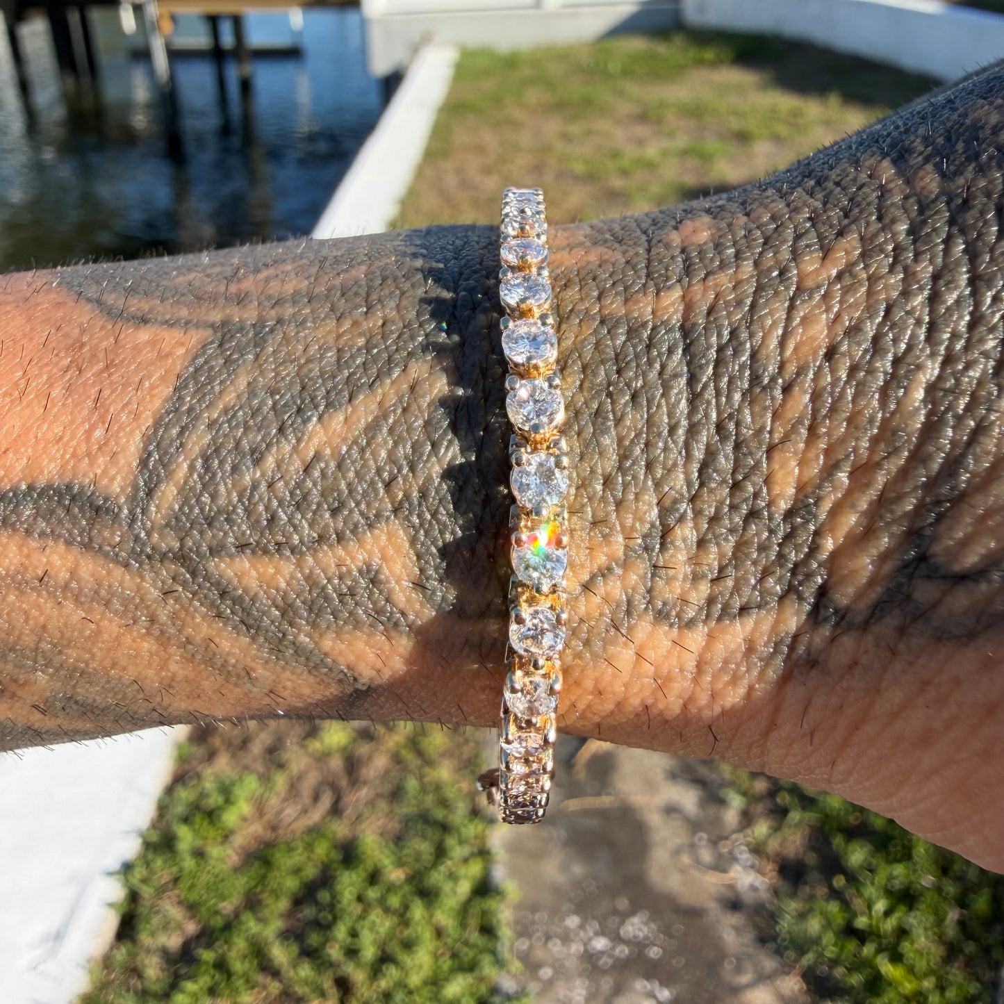 Vintage Solid 14k Yellow Gold 6.0ctw Natural Diamond Martini Set Tennis Bracelet (7”)