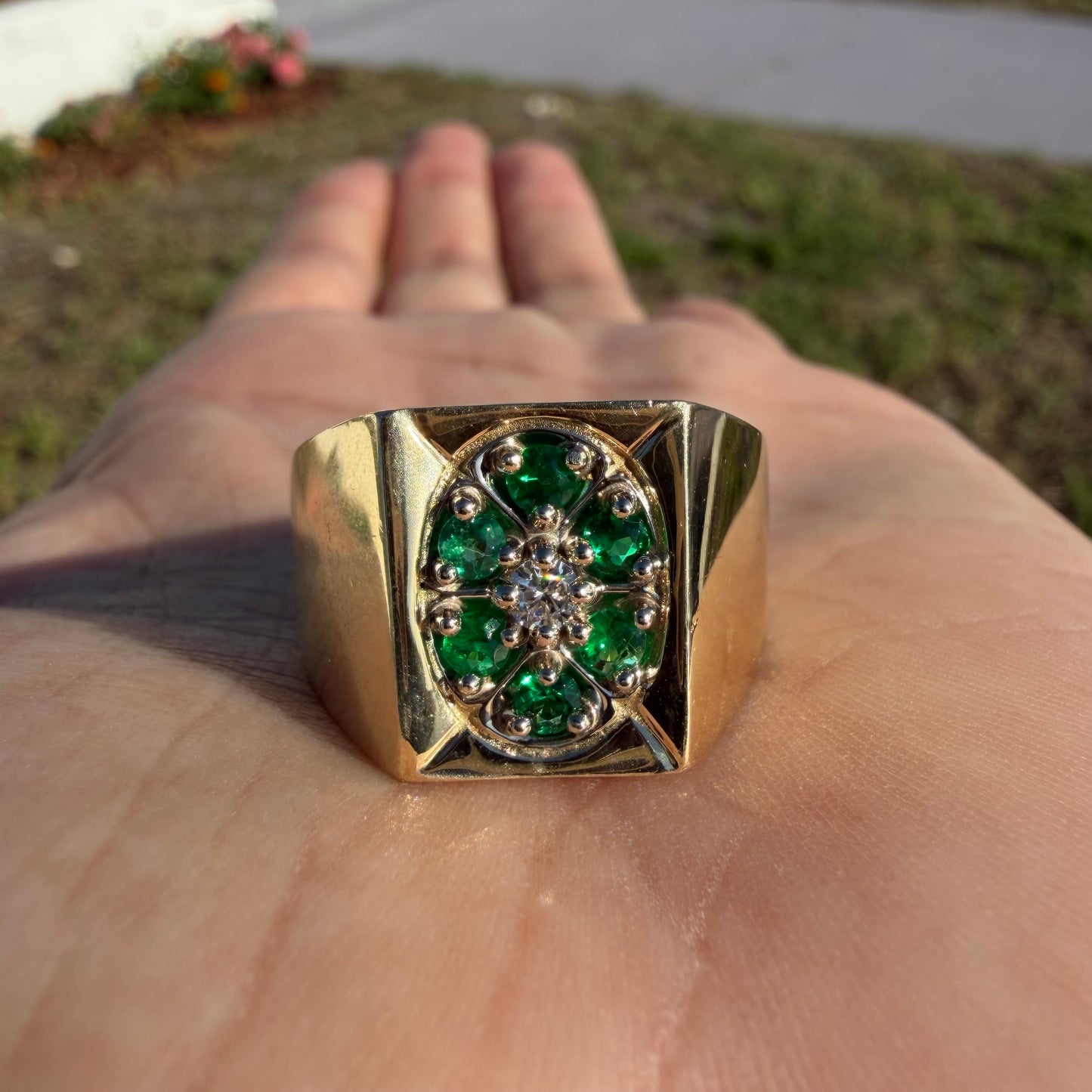 Vintage Solid 14k Yellow Gold .75ctw Natural Emerald And Diamond Cluster Ring (12.25)