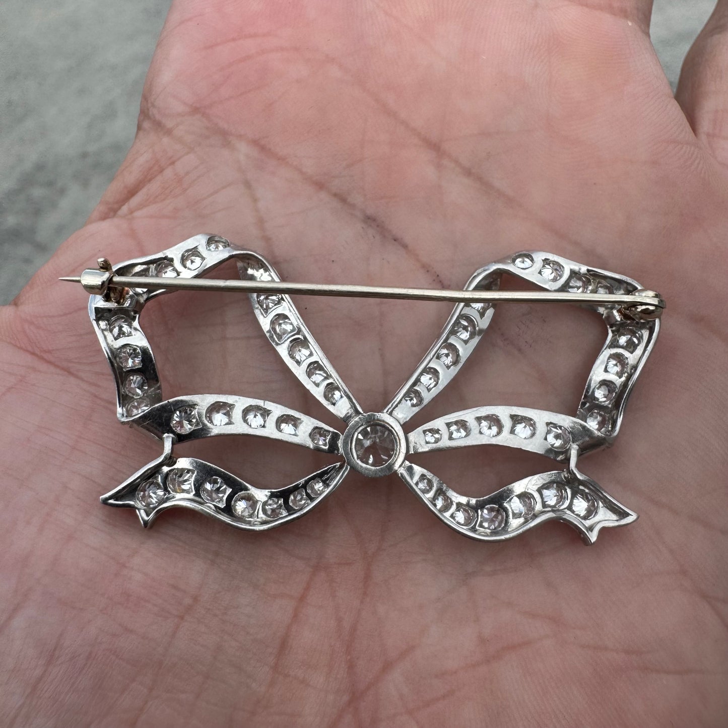 Art Nouveau Solid Platinum 5.25ctw Natural Old Euro Cut Diamond Bow Brooch