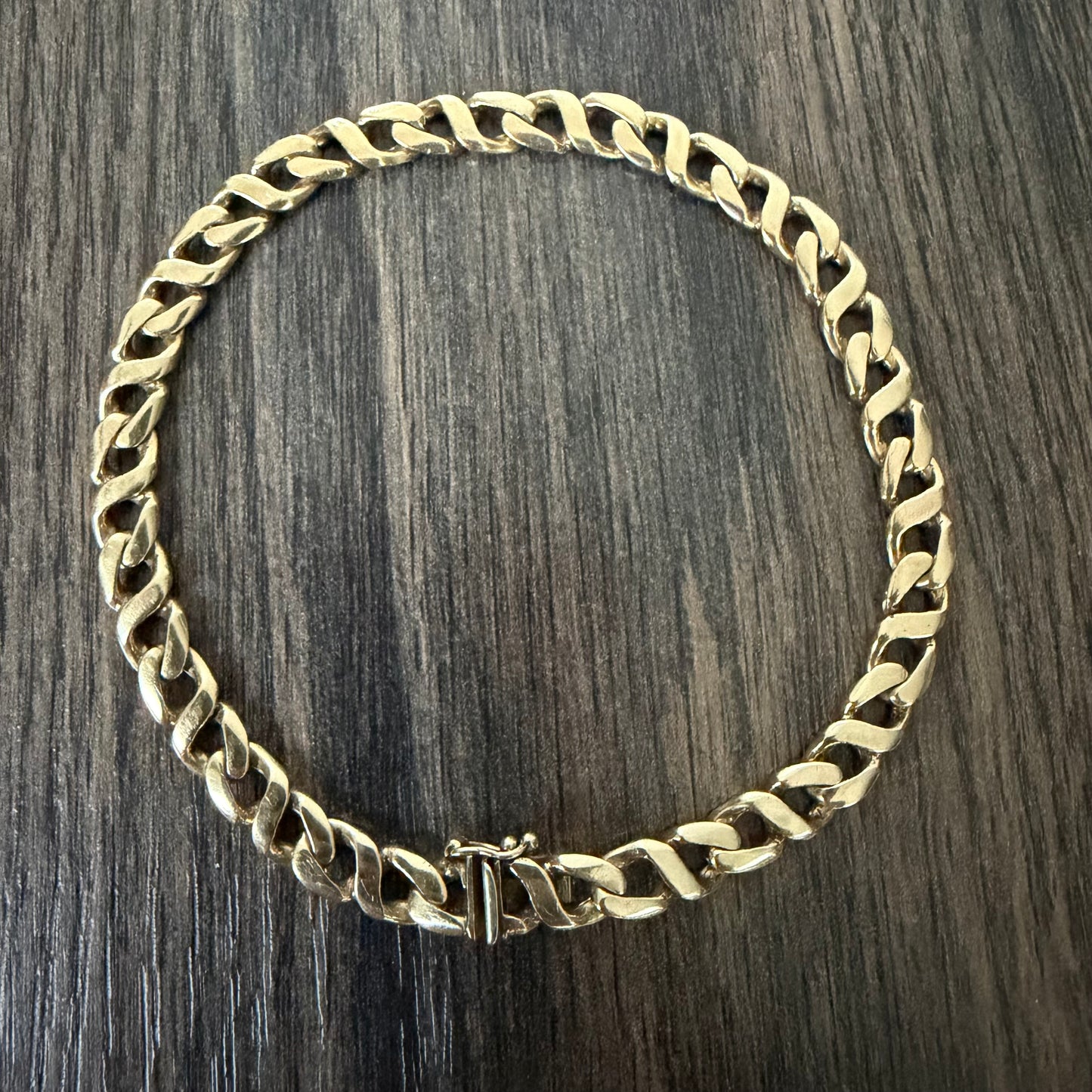 Vintage Solid 14k Yellow Gold Figure 8 Curb Link Bracelet (8.75”)