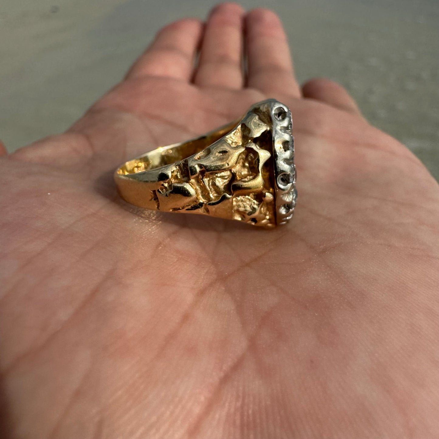 1980’s 14k Gold .77CTW Natural Diamond Horseshoe Nugget Ring (10)