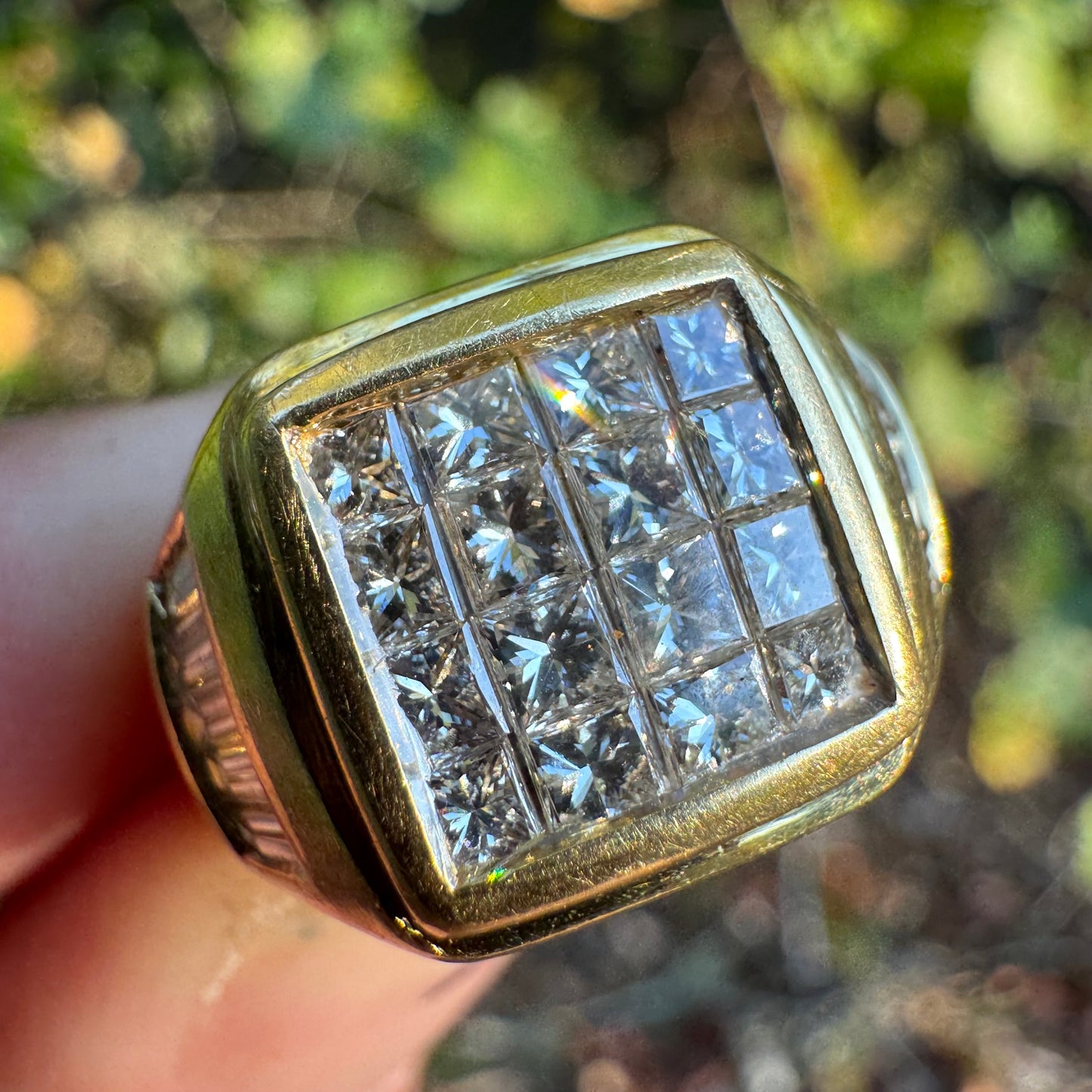 Vintage Solid 18k Yellow Gold 2.5ctw Invisible Set Natural Diamond Signet Ring (6.75)